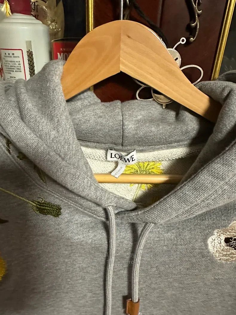Loewe Loewe Dandelion Embroidered Sweatshirt Size US M / EU 48-50 / 2 - 2 Thumbnail