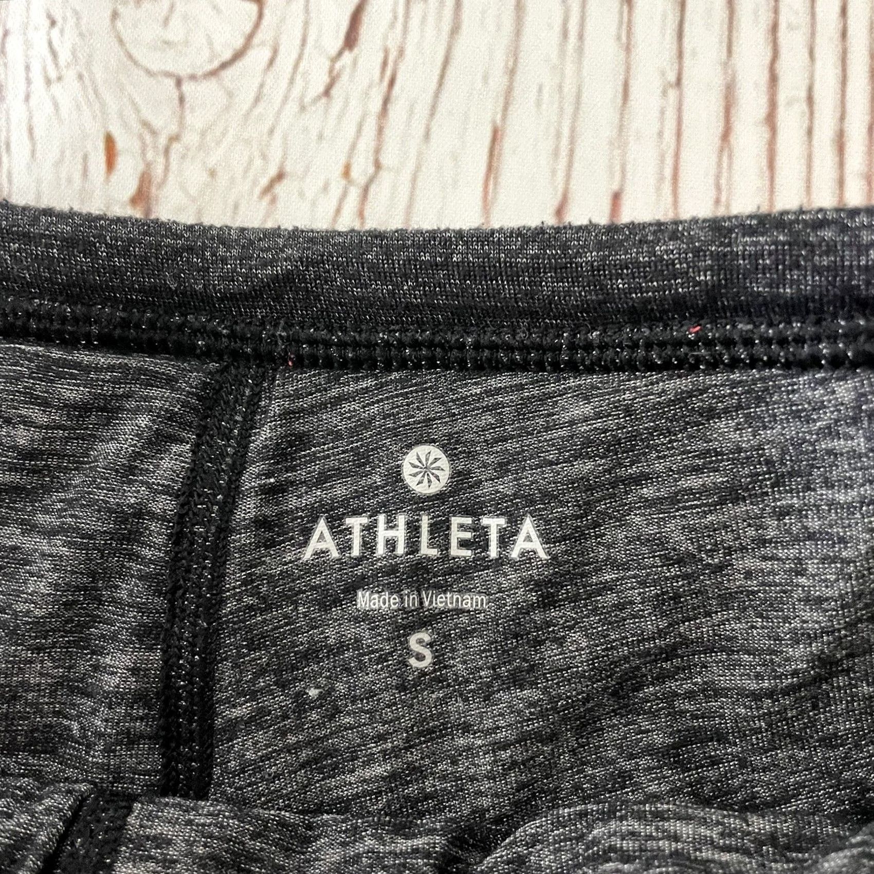 Athleta Athleta Cropped Athletic Pants With Built In Shorts Women's Small Orange Pink Pants Women's S Orange Pink Athletic Cropped Activewear Size 28" / US 6 / IT 42 - 2 Thumbnail