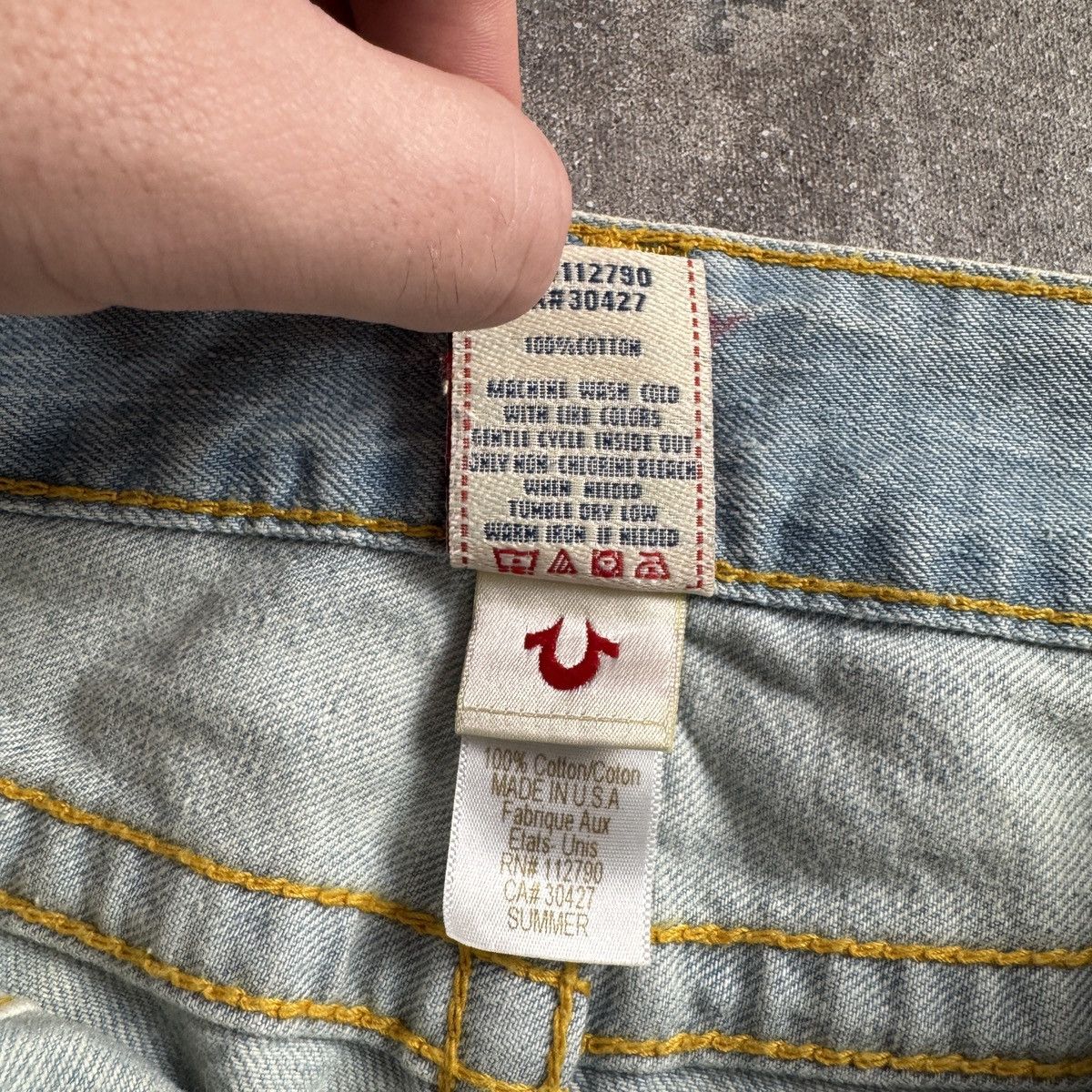 True Religion True Religion Y2K Distressed Denim Sexy Mini Skirt Size 27" / US 4 / IT 40 - 11 Thumbnail