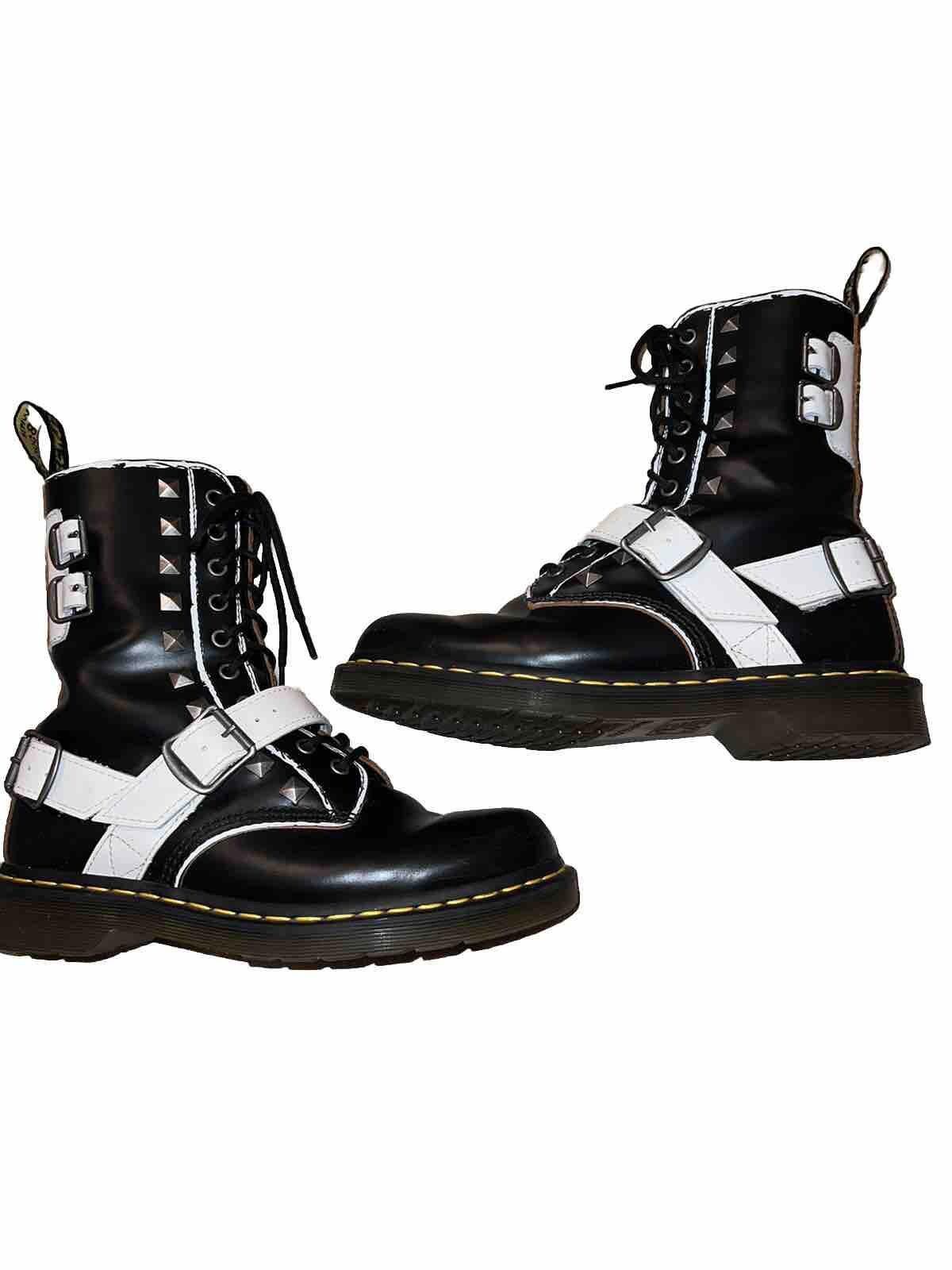 Dr. Martens Dr Martens 1490 Joska Stud Buckle Boots Black/White W9 M8 Size US 9 / IT 39 - 2 Thumbnail