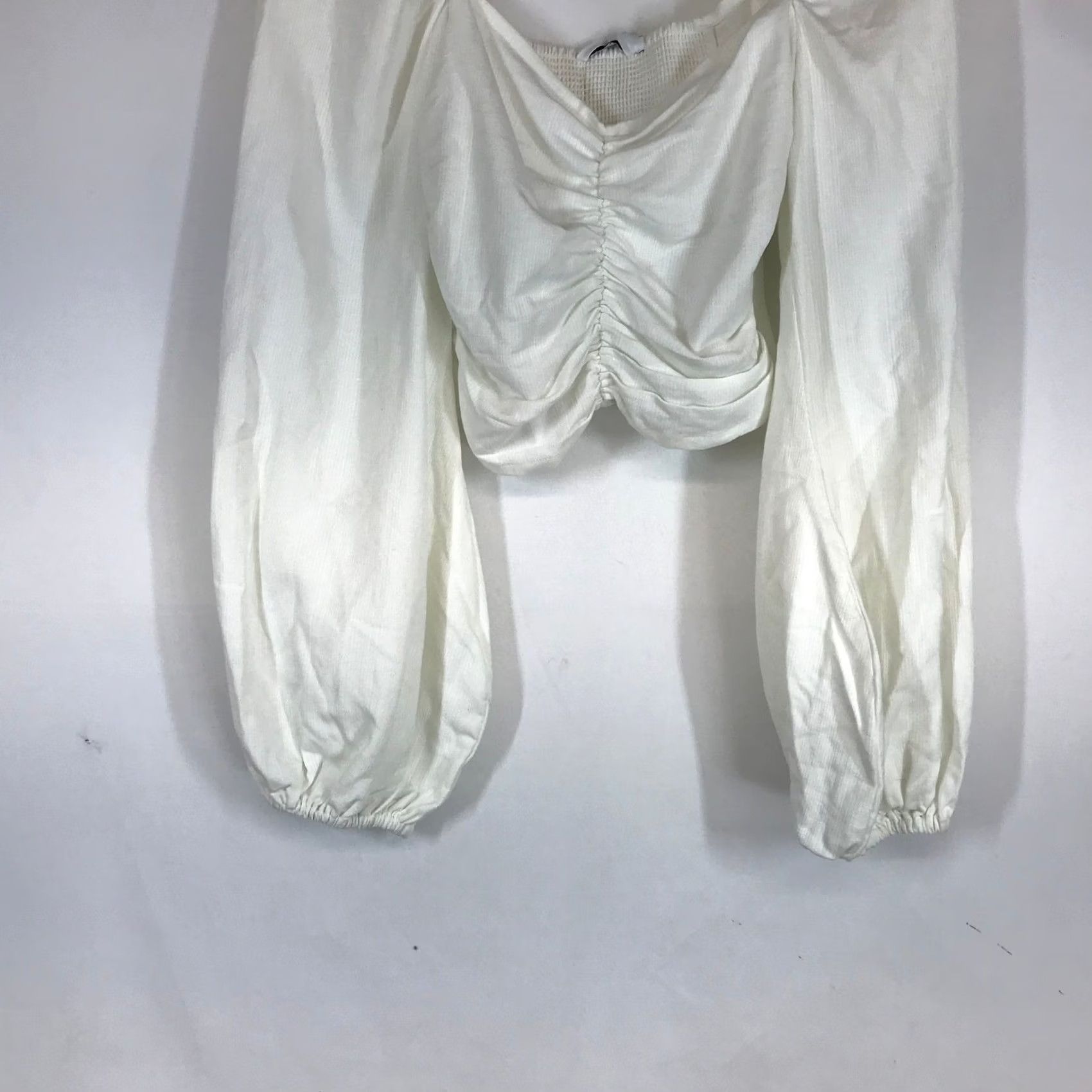 & Other Stories & Other Stories White Ruched Puff Sleeve Crop Top Size 2 Los Angeles Atelier Size XS / US 0-2 / IT 36-38 - 3 Thumbnail