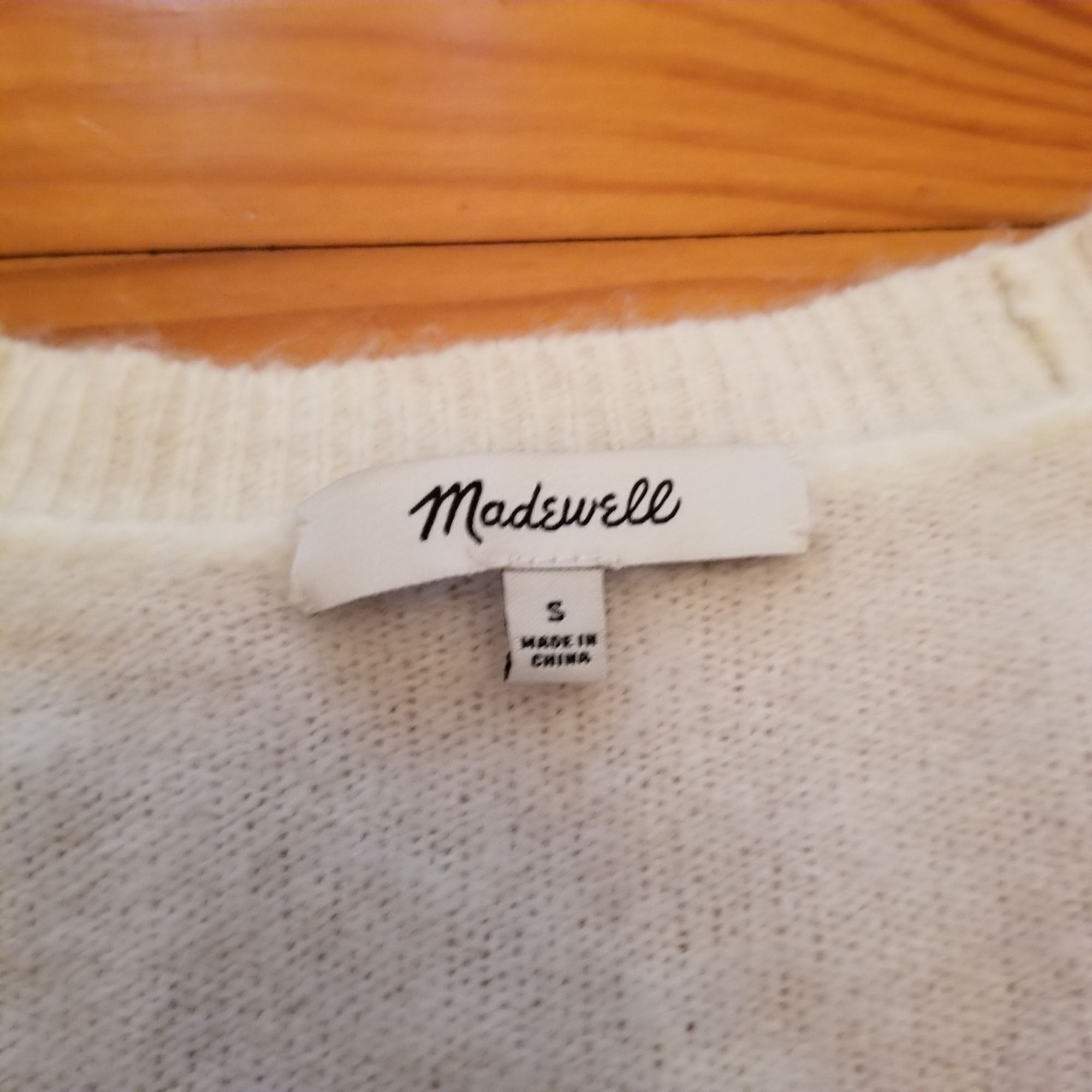 Madewell Madewell S White Plunging V Neckline Sweater Soft Cozy Layer Size S / US 4 / IT 40 - 4 Thumbnail