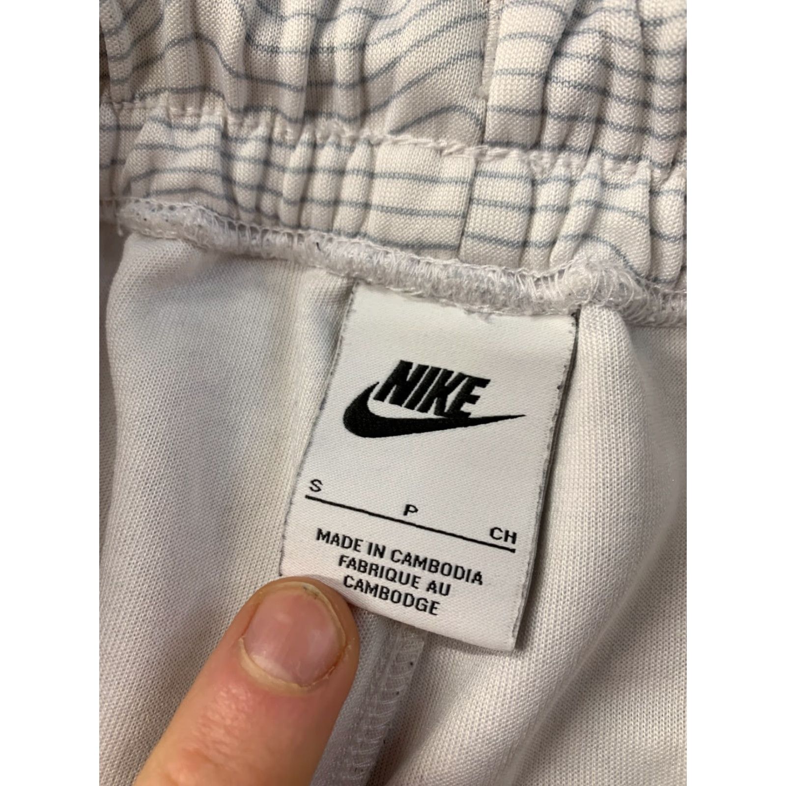 Nike NIKE AIR MAX ORIGINAL 2022 Casual Shorts S Men White Gray DO7243-100 Size US 29 - 4 Thumbnail