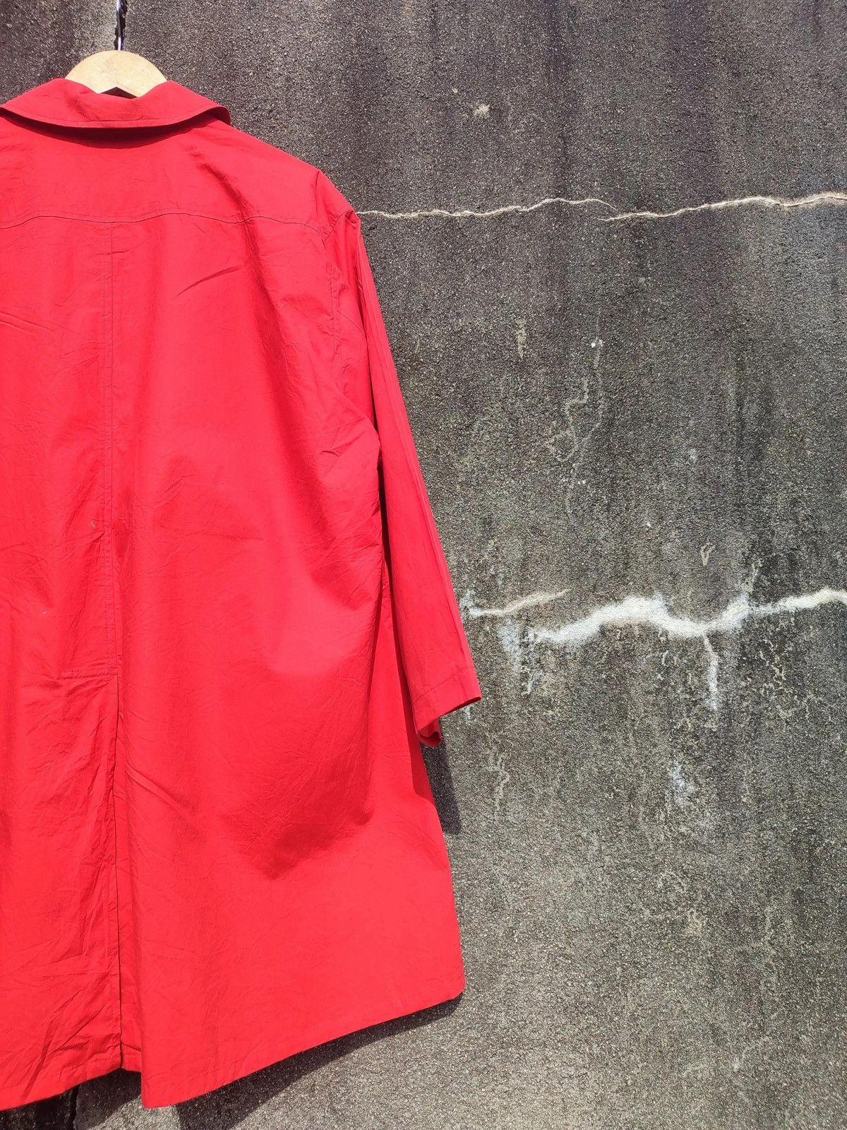 Burberry × Vintage Vintage Burberrys Red Swing Coat – Made in England Size L / US 10 / IT 46 - 10 Thumbnail