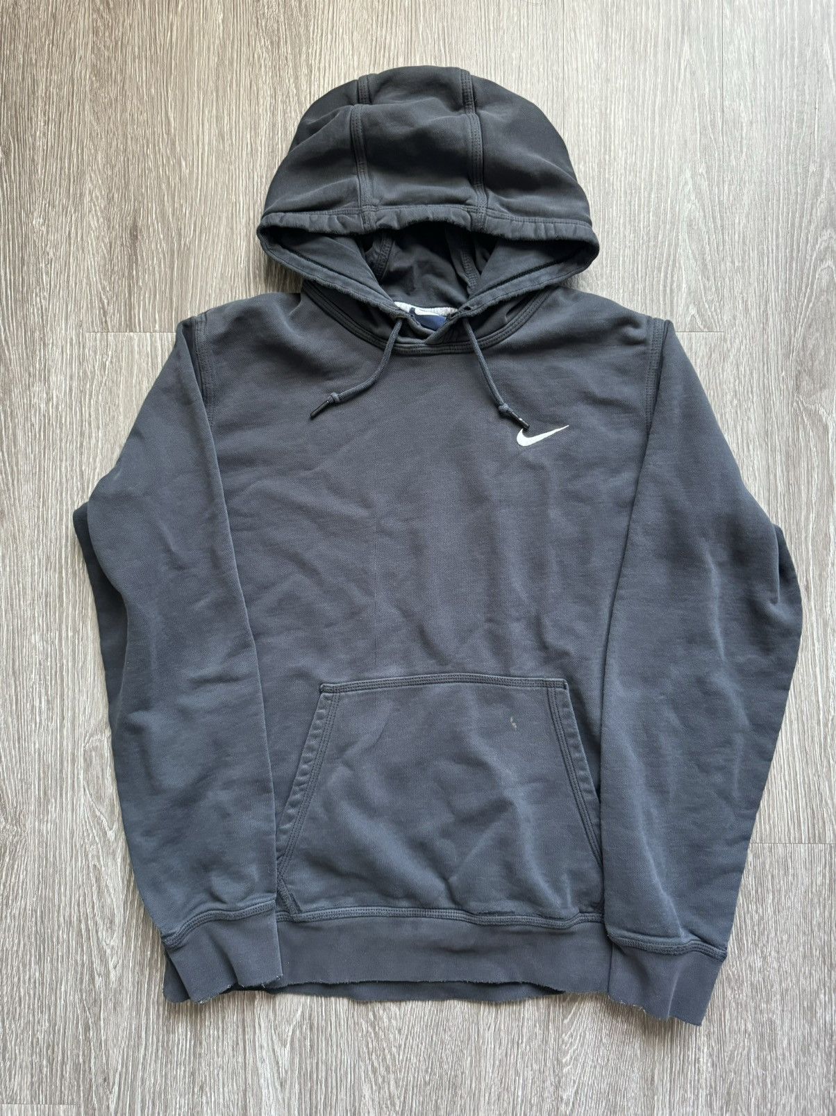 Nike × Vintage Vintage Nike Swoosh Hoodie Sun Faded Size US L / EU 52-54 / 3 - 1 Thumbnail