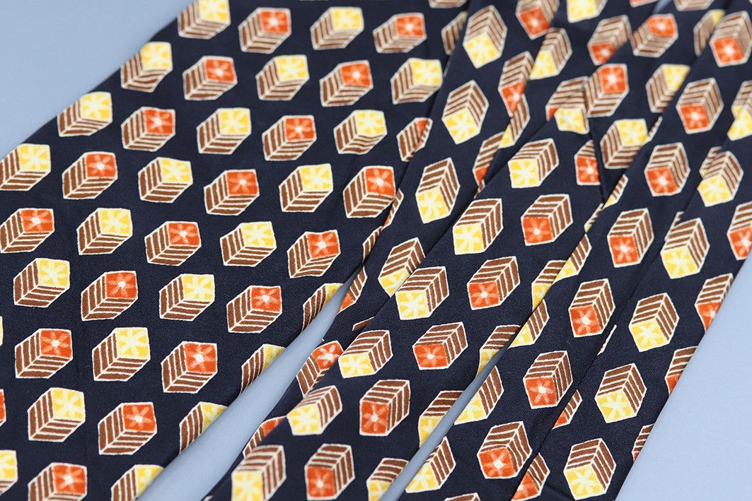 Hugo Boss Hugo Boss Silk Tie with Abstract Pattern – Made in Italy Size ONE SIZE - 10 Thumbnail