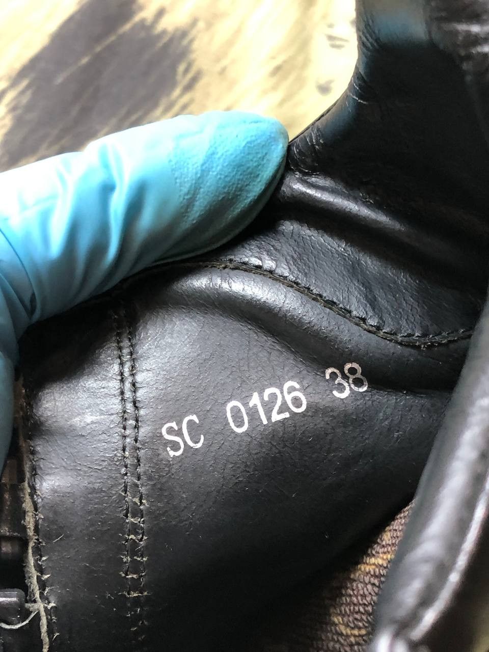 Louis Vuitton Luxury Louis Vuitton Black Platform Boots Size US 8 / IT 38 - 3 Thumbnail