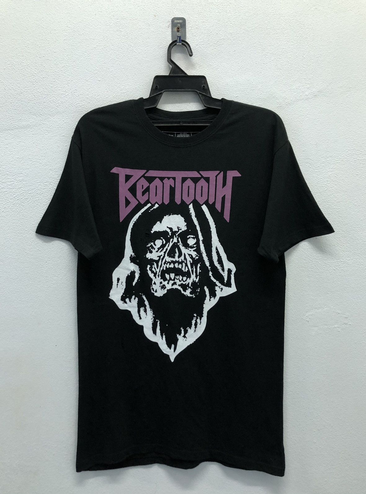 Band Tees Vintage RedBull Records Rock Band Beartooth T-Shirt Size US M / EU 48-50 / 2 - 1 Thumbnail