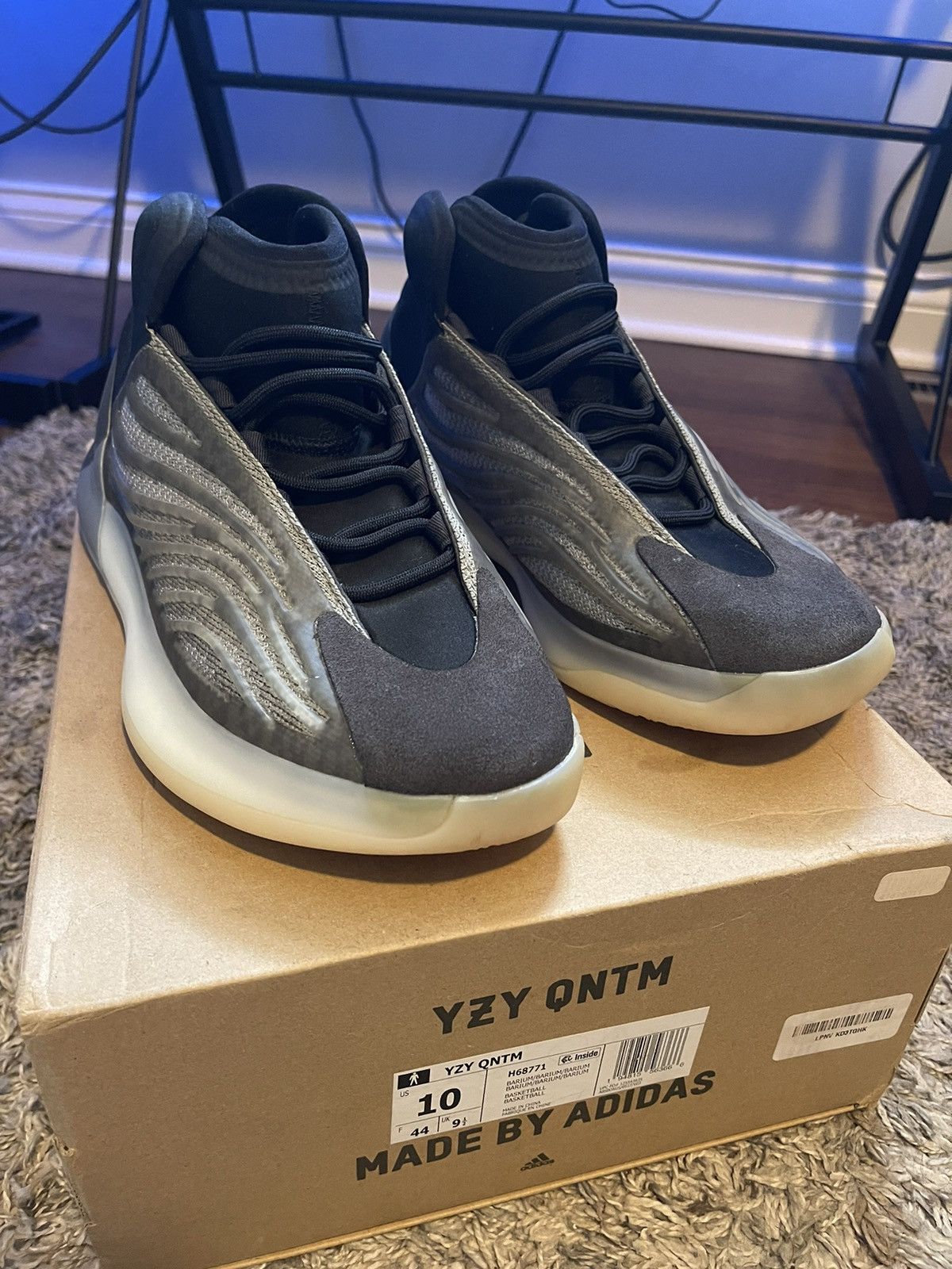 Yeezy Quantum QNTM Barium