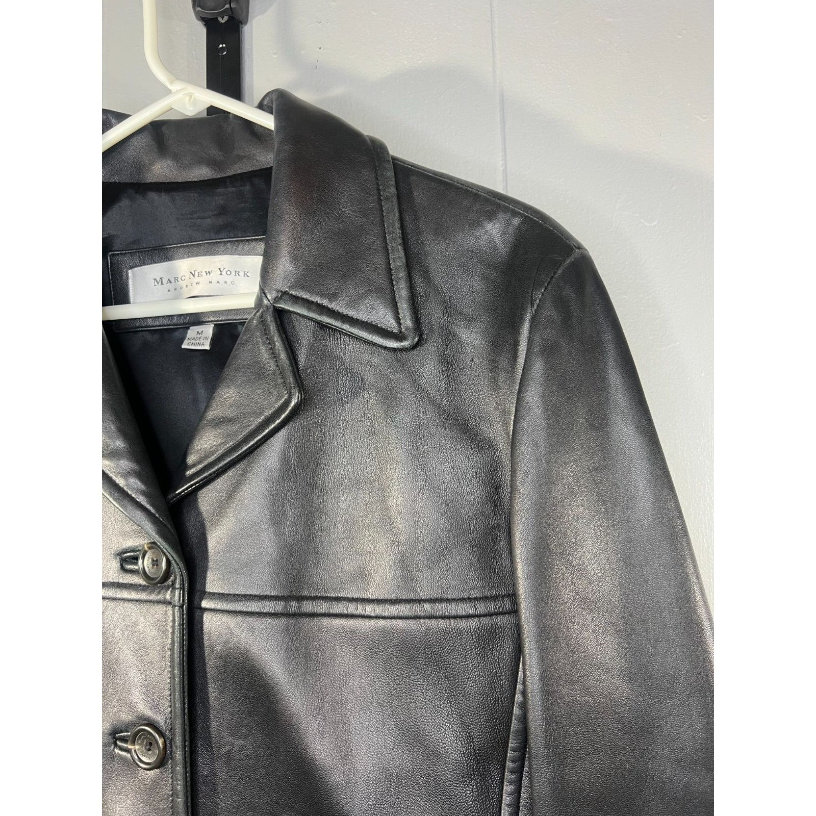 Andrew Marc Soft Marc New York Andrew Women MD button Black Leather Jack Size M / US 6-8 / IT 42-44 - 3 Thumbnail