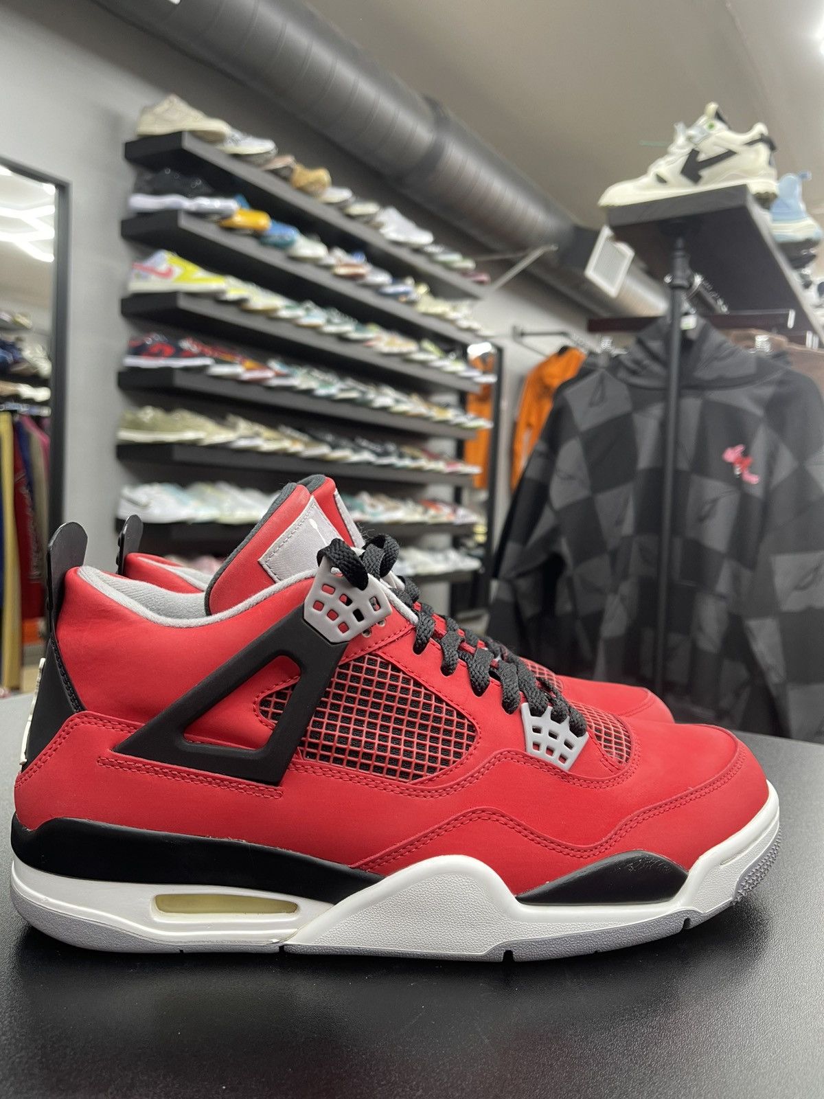 Jordan Brand Size 11 - Jordan 4 Bravo “2013” Size US 11 / EU 44 - 3 Thumbnail
