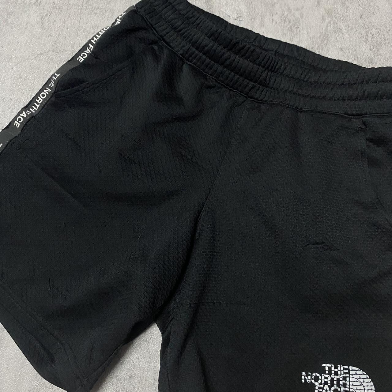 The North Face The North Face black and grey shorts #TheNorthFace #Shorts Size US 28 / EU 44 - 5 Thumbnail
