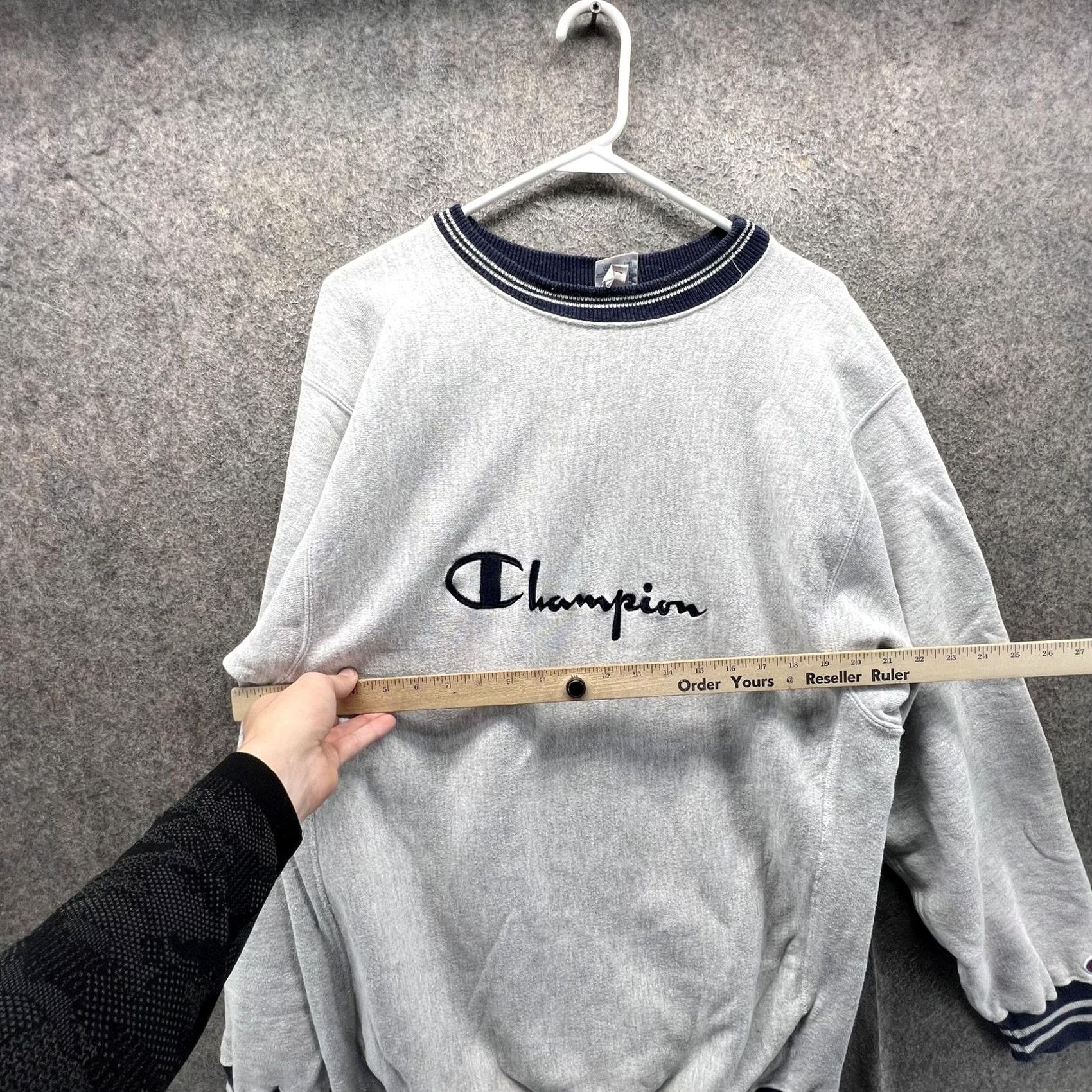 Champion VINTAGE Champion Sweatshirt Mens 2XL Gray Script Fleece Reverse Weave Sweatshirt Mens 2XL Gray Script Fleece 80s Size US XXL / EU 58 / 5 - 3 Thumbnail