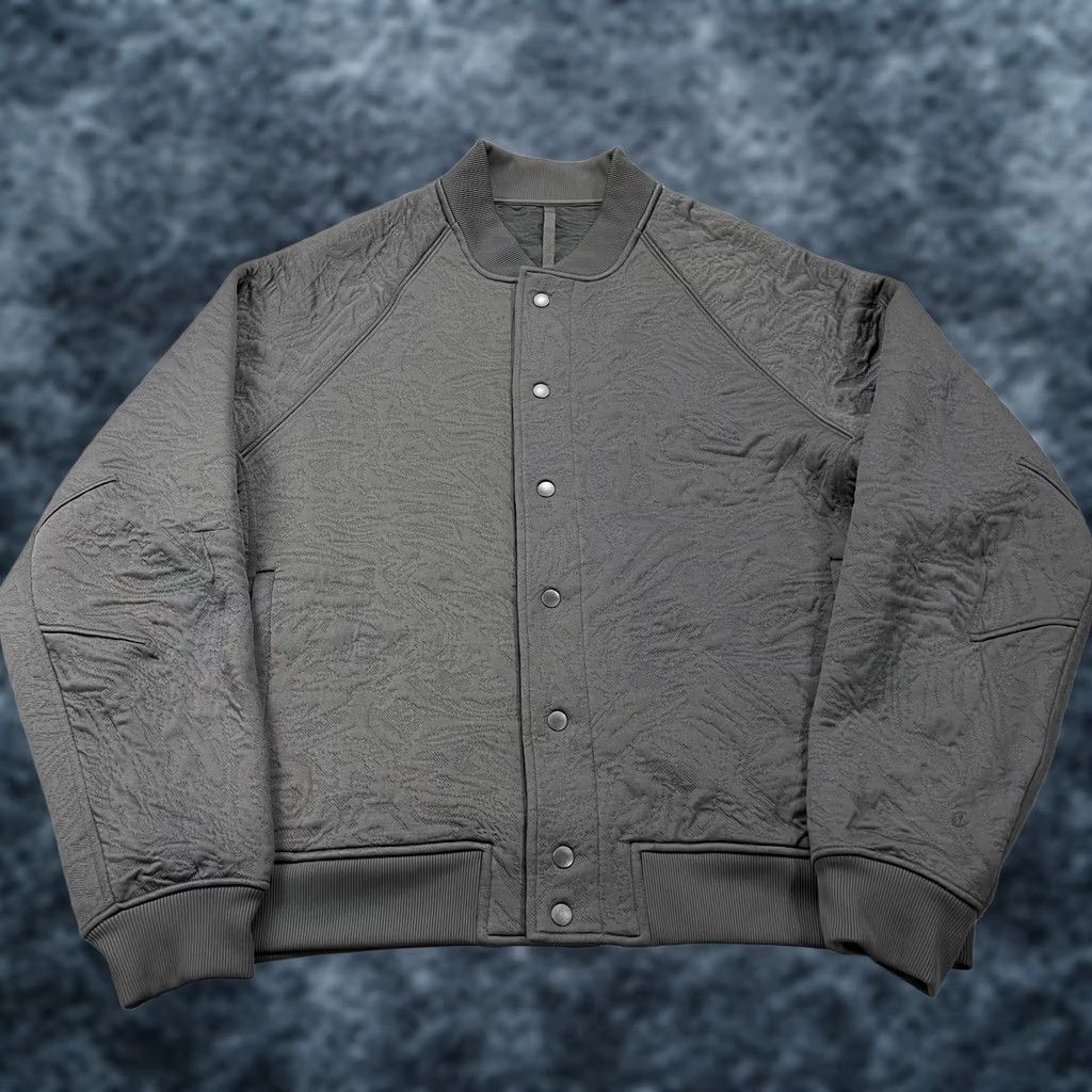 Lululemon Lululemon Jacket Mens 2XL Gray Packable Bomber Snap Casual All Size US XXL / EU 58 / 5 - 1 Thumbnail