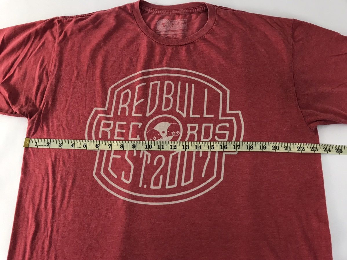 Red Bull Red Bull Record Big Logo Printed Tee T-shirt Unisex Wear Size US XL / EU 56 / 4 - 7 Thumbnail