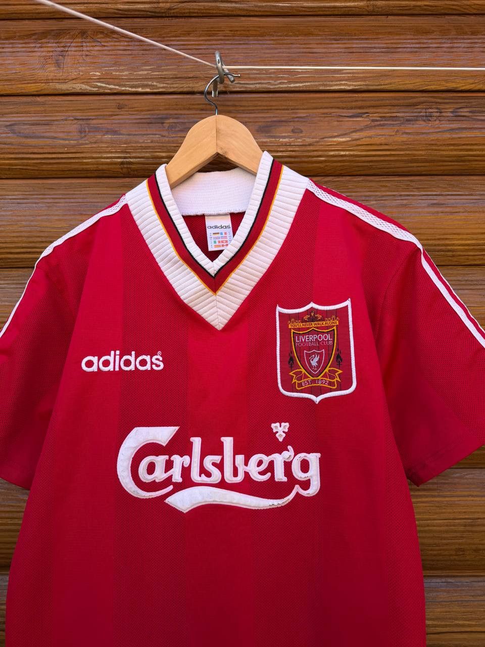 Adidas LIVERPOOL SHIRT VINTAGE FOOTBALL SOCCER JERSEY ADIDAS Size US S / EU 44-46 / 1 - 2 Thumbnail