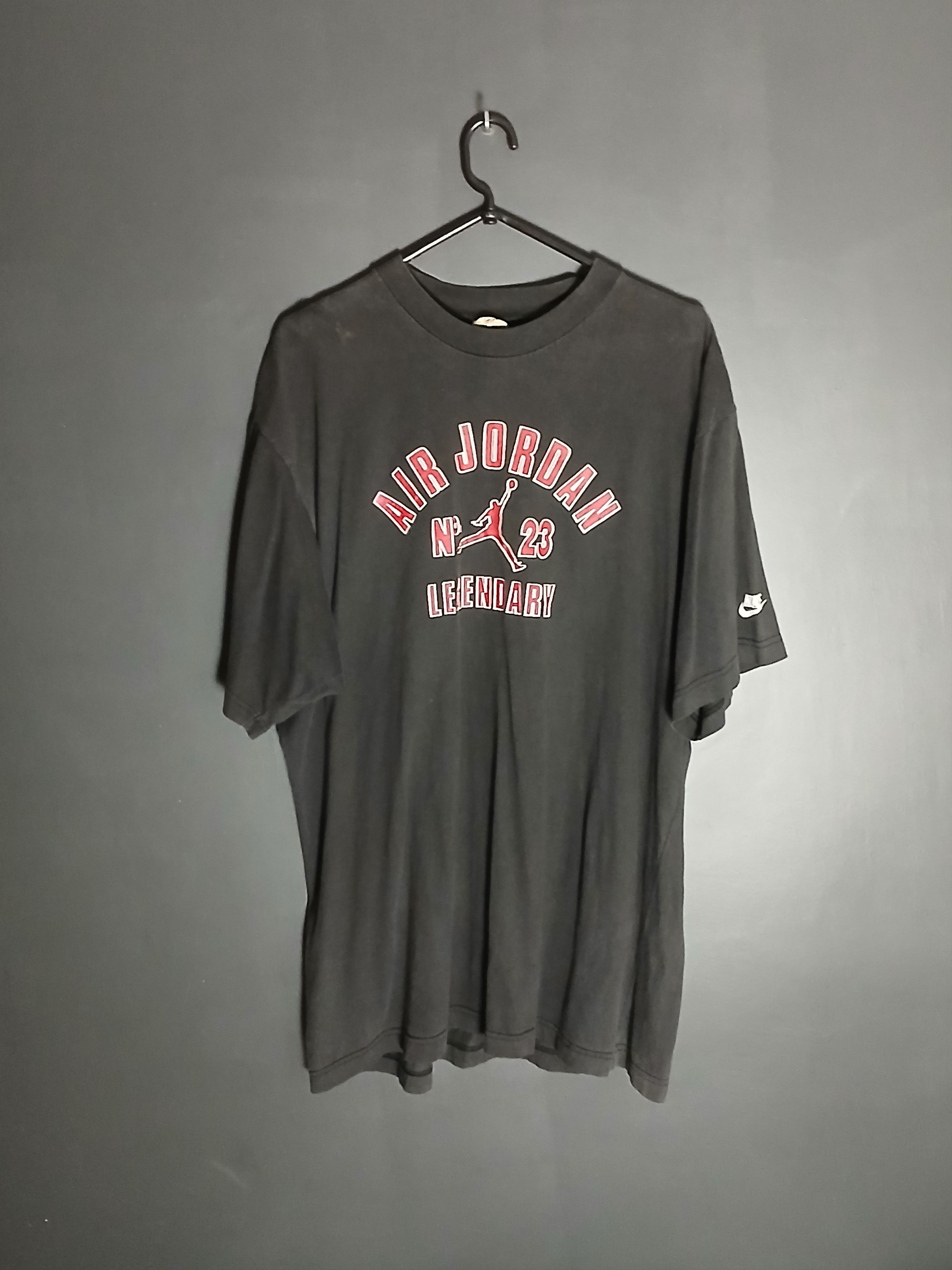 Jordan Brand Vintage Nike Air Jordan T-Shirt Size US XL / EU 56 / 4 - 2 Thumbnail