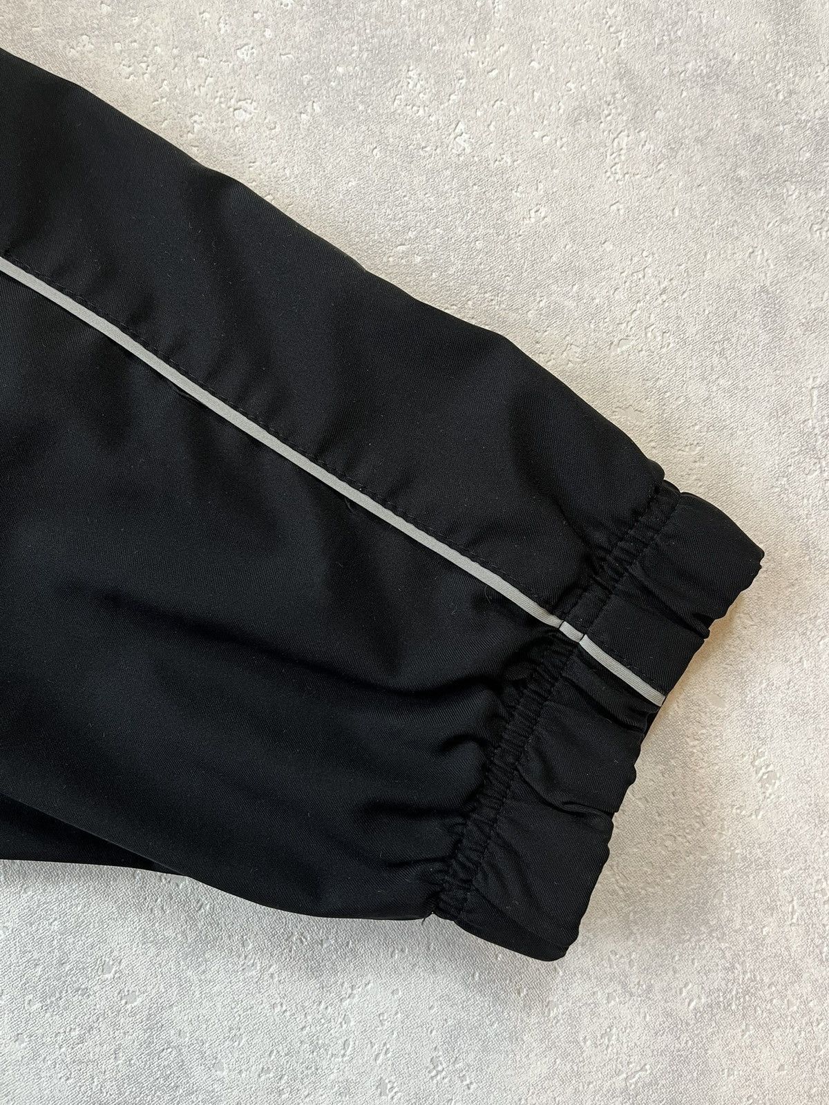 Nike × Vintage 00s Nike Retro Logo Vintage Y2K Oversized Windbreaker Jacket Size US XL / EU 56 / 4 - 8 Thumbnail