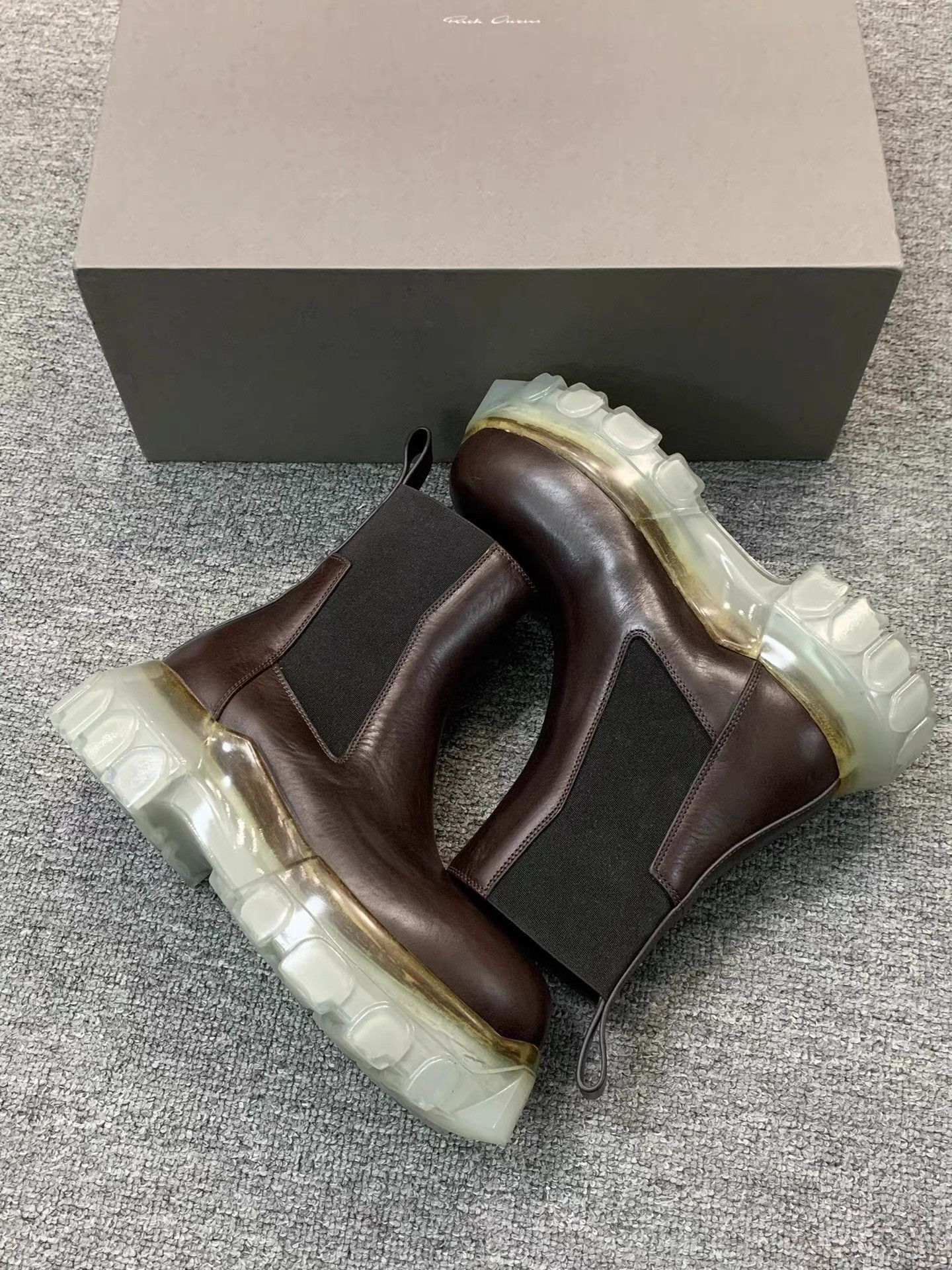 Rick Owens Rick Owens Women’s Octopus Sole Chelsea Boots K34 Size US 5 / IT 35 - 5 Thumbnail