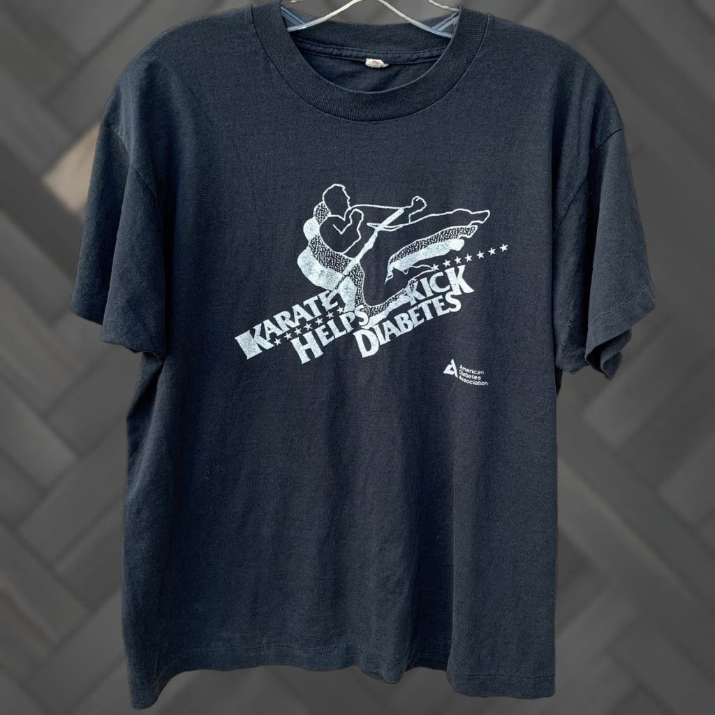 Vintage VINTAGE Screen Stars T-Shirt Karate Helps Kick Diabetes Graphic Black XL Unisex Adults 1980s 80s Size US XL / EU 56 / 4 - 1 Thumbnail