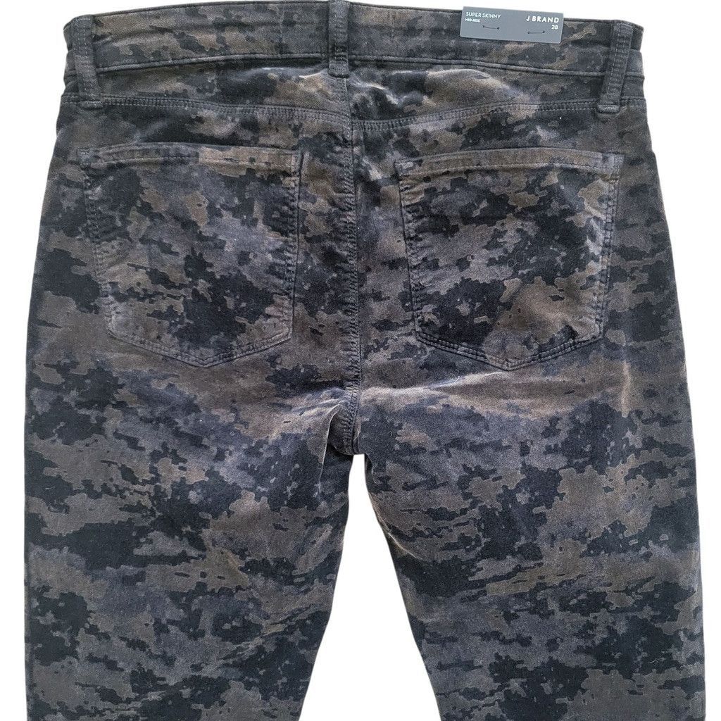 J Brand J. BRAND Women Olive Camo Velvet Super Skinny Mid-Rise Pants Size 28" / US 6 / IT 42 - 6 Thumbnail