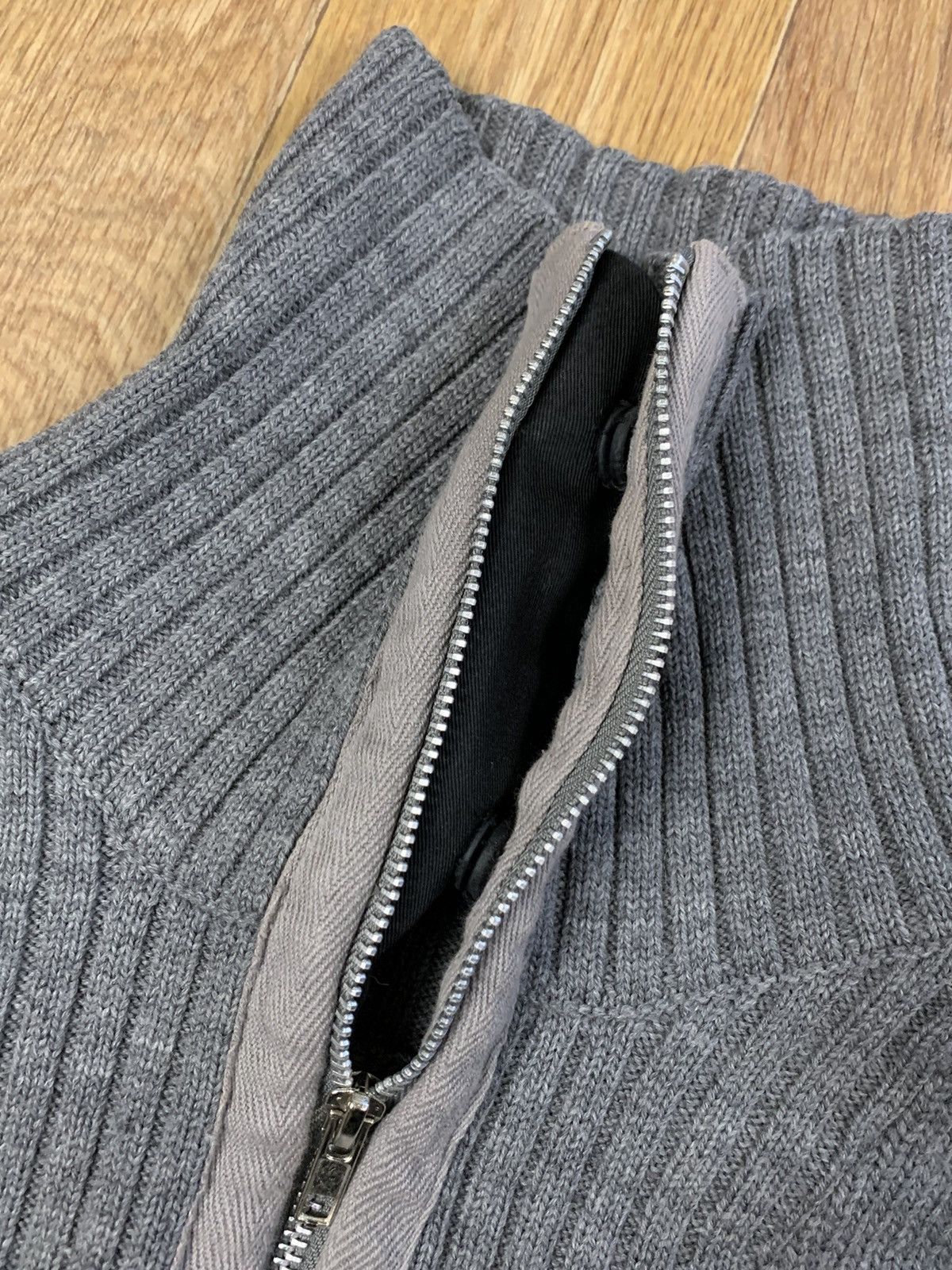 Japanese Brand × V AVE SHOE REPAIR V Ave Shoe Repair Turtle Neck 1/3 zip Sweater VAVE S.R. Size US M / EU 48-50 / 2 - 5 Thumbnail