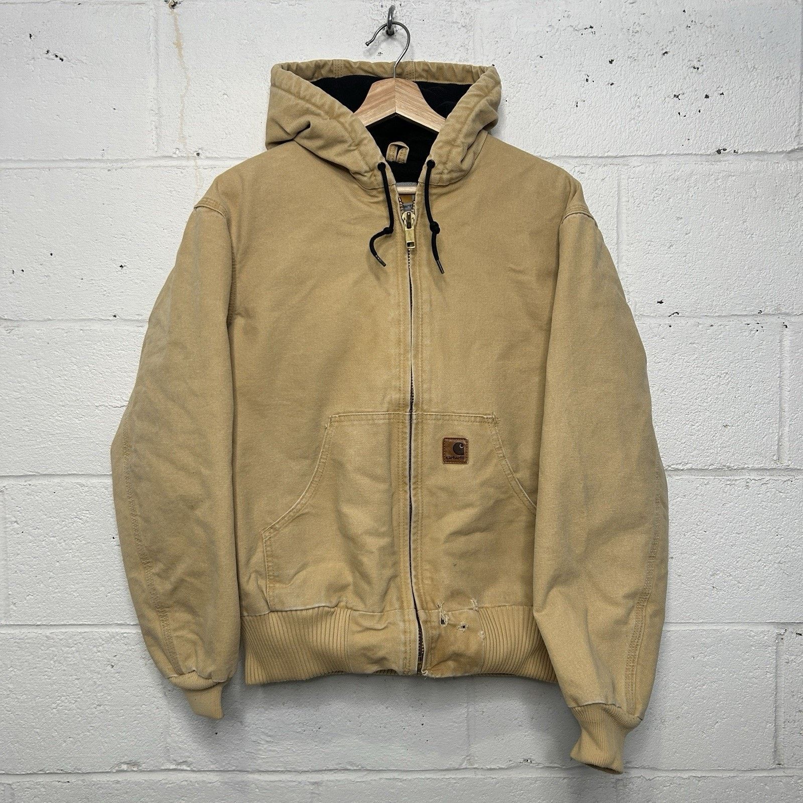 Carhartt Vintage Carhartt Quilted Hooded Active Jacket “Wheat” J130 Size US S / EU 44-46 / 1 - 1 Thumbnail