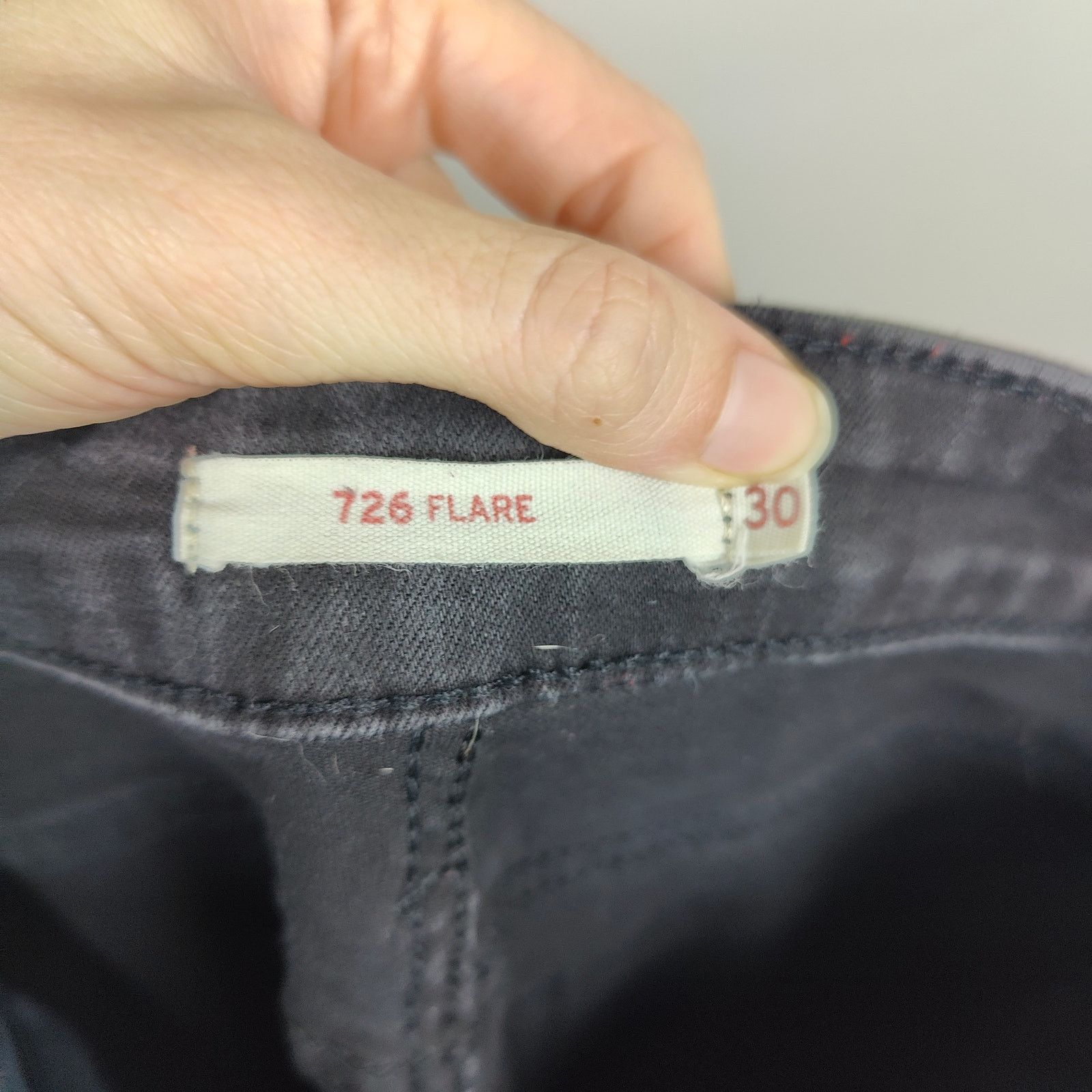 Levi's Levi's 726 High Rise Flare Jeans Womens 30 Black Wash Size 30" / US 8 / IT 44 - 7 Thumbnail