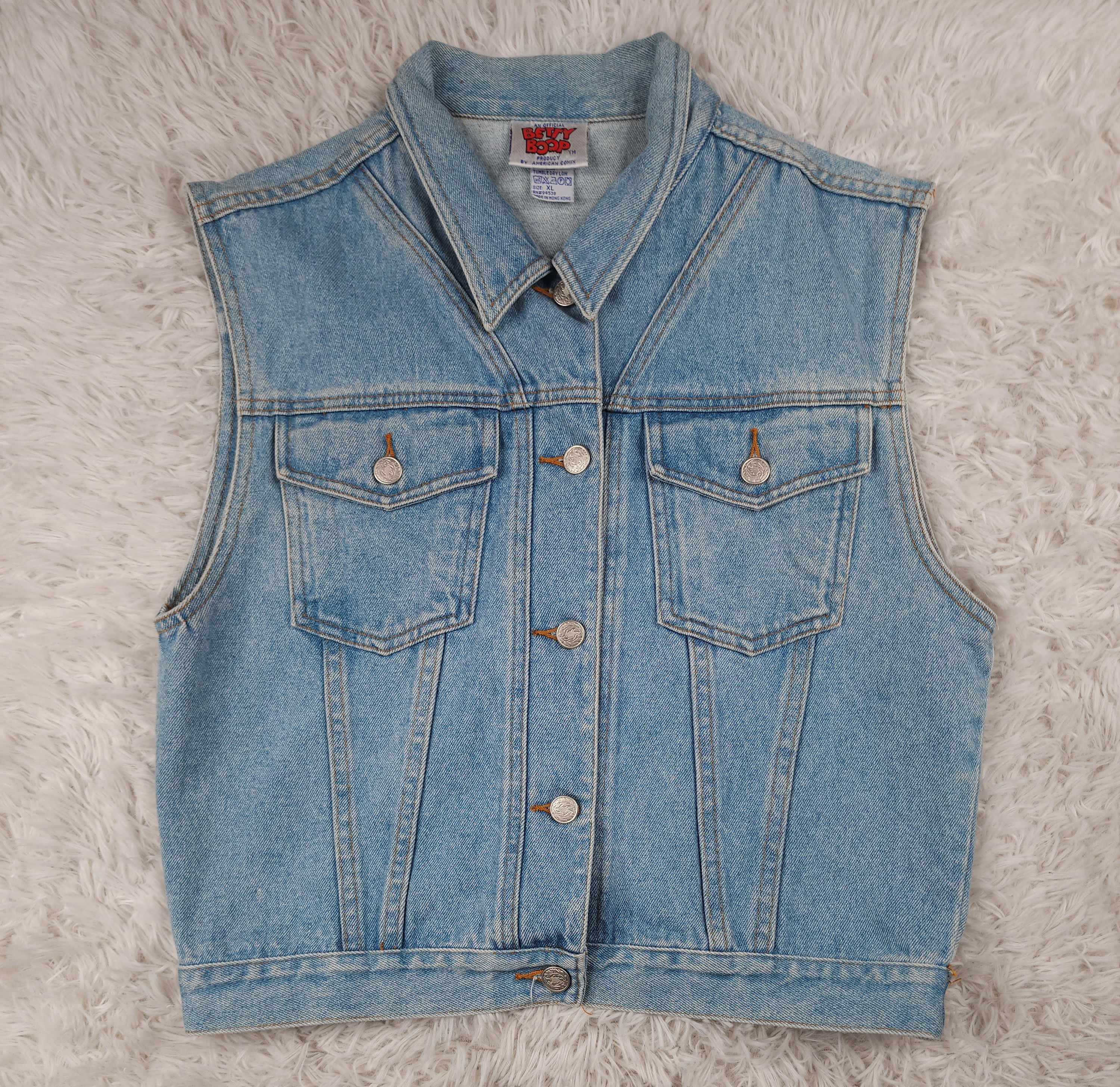 Other Vintage Betty Boop denim woman vest Size XL Size XL / US 12-14 / IT 48-50 - 1 Thumbnail