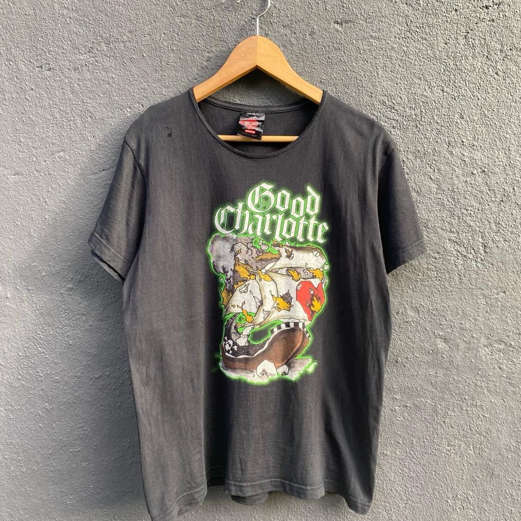 Band Tees Thrashed faded y2k good charlotte band tee Size US M / EU 48-50 / 2 - 1 Thumbnail