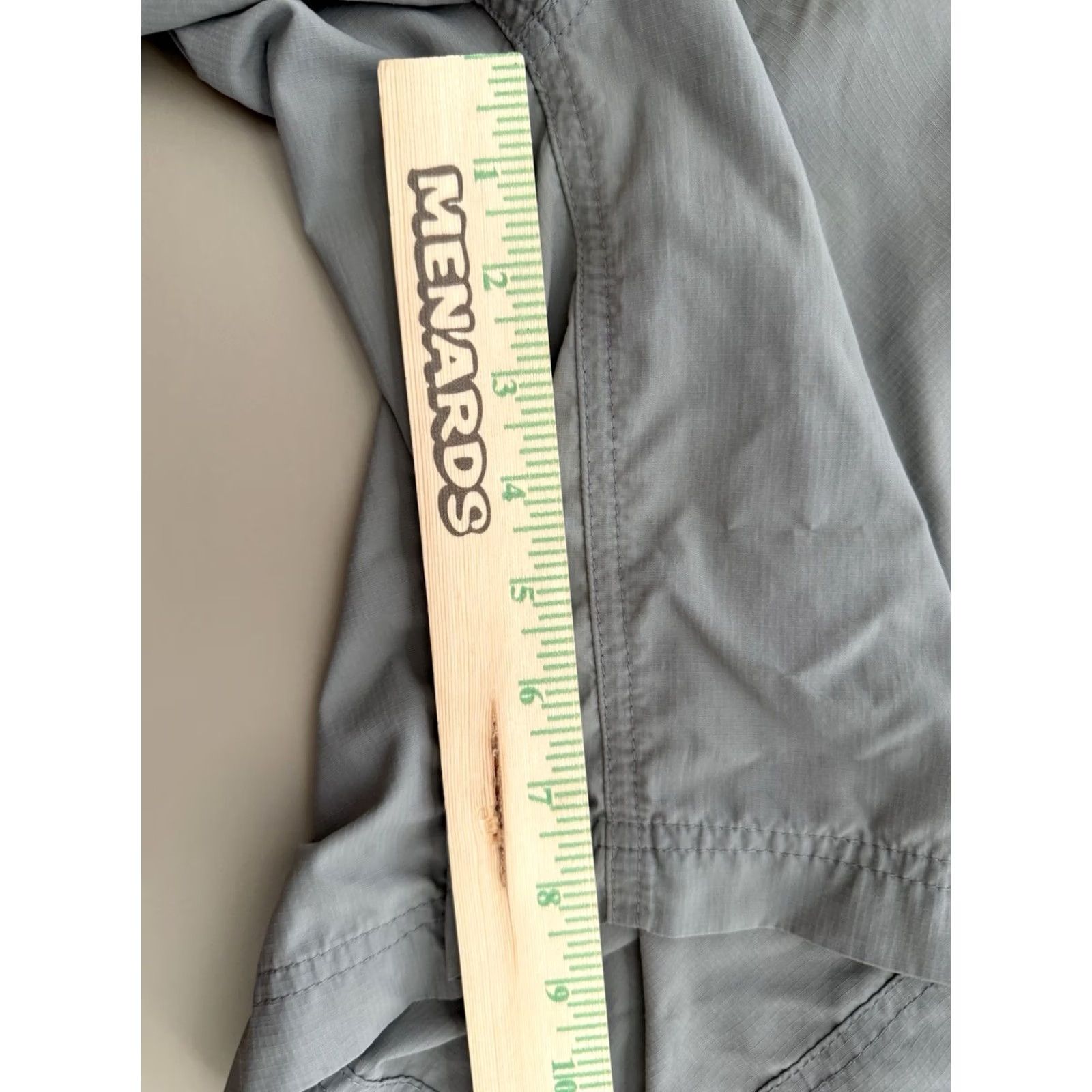 Vintage Columbia Omni-Shade Shorts Mens Large Gray Cargo Outdoor Lightweight Hike Fish Size US 33 - 7 Thumbnail