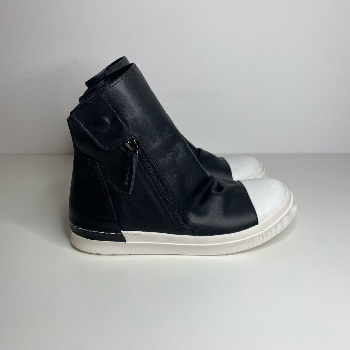 Cinzia Araia Cinzia Araia Zip Skin 103 SS21 Size US 12 / EU 45 - 3 Thumbnail