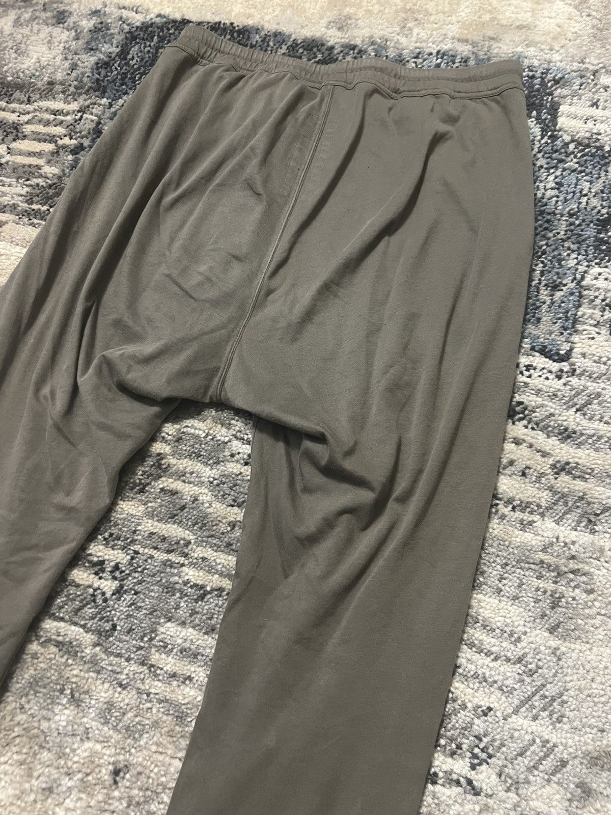 Rick Owens FW18 Rick Owens Dark Dust Berlin Sweatpants Size US 30 / EU 46 - 4 Thumbnail
