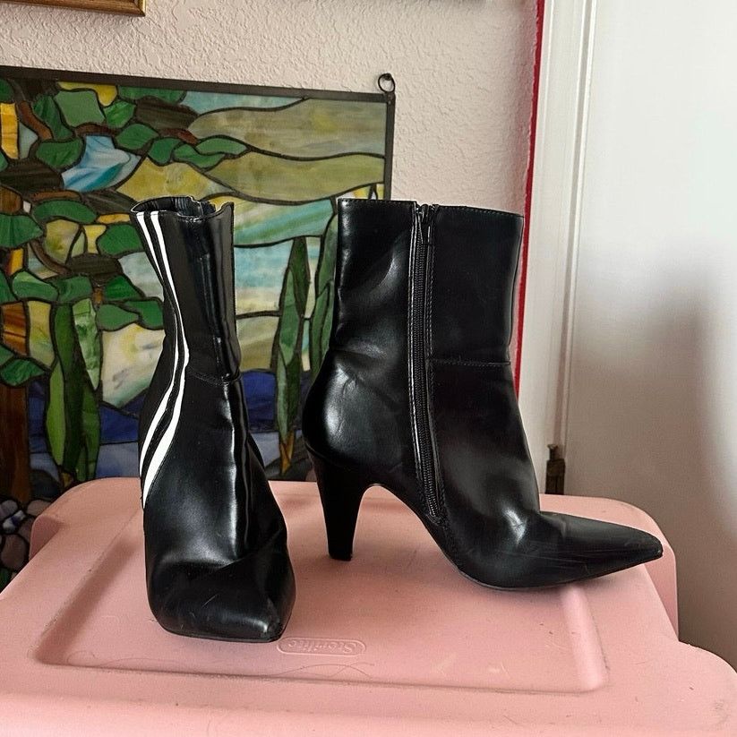 Other wild diva black white racer stripe stiletto boots Size US 7 / IT 37 - 1 Thumbnail