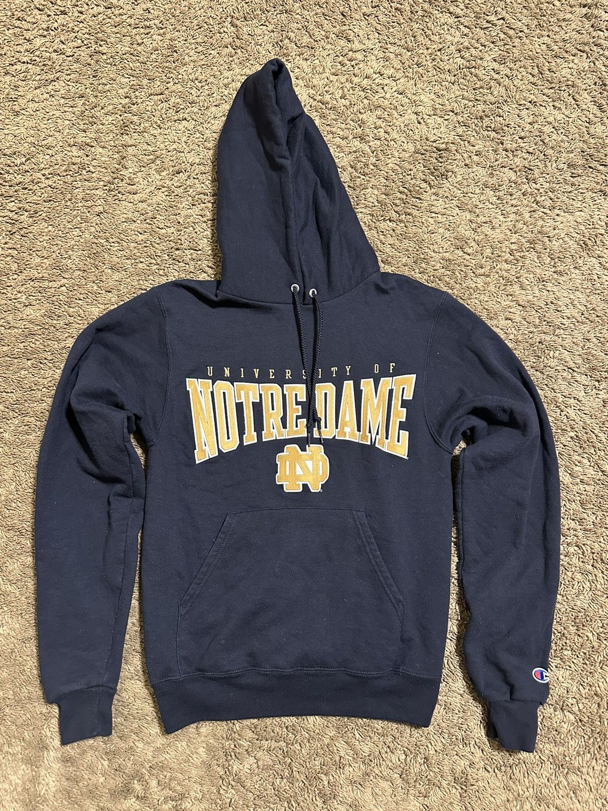 Champion × NCAA × Vintage Vintage NCAA Champion Notre Dame hoodie 00s size XS Size US XS / EU 42 / 0 - 1 Thumbnail