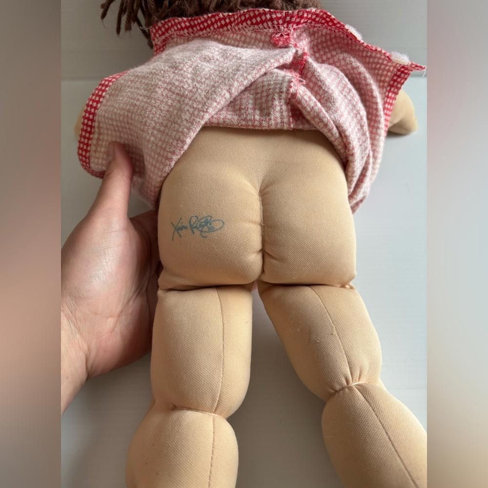 Designer Vintage 1980s Cabbage Patch Kid Doll Size ONE SIZE - 3 Thumbnail