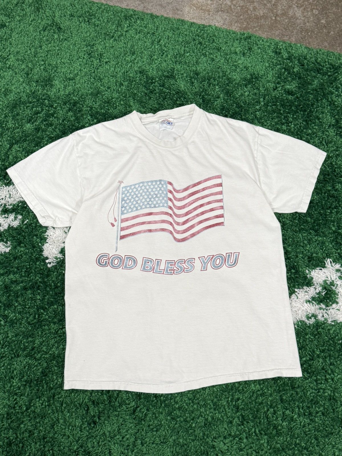 Hanes Vintage Hanes Comfort America Flag God Bless Tee White Size US M / EU 48-50 / 2 - 1 Thumbnail