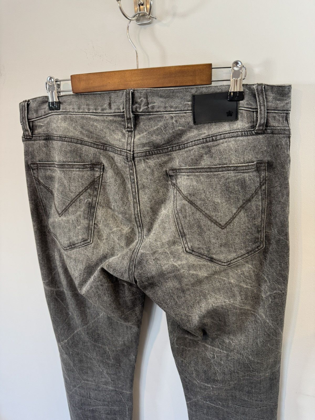 John Varvatos John Varvatos Bowery Slim Straight Jeans, Grey, W35 x L32 Size US 35 - 7 Thumbnail