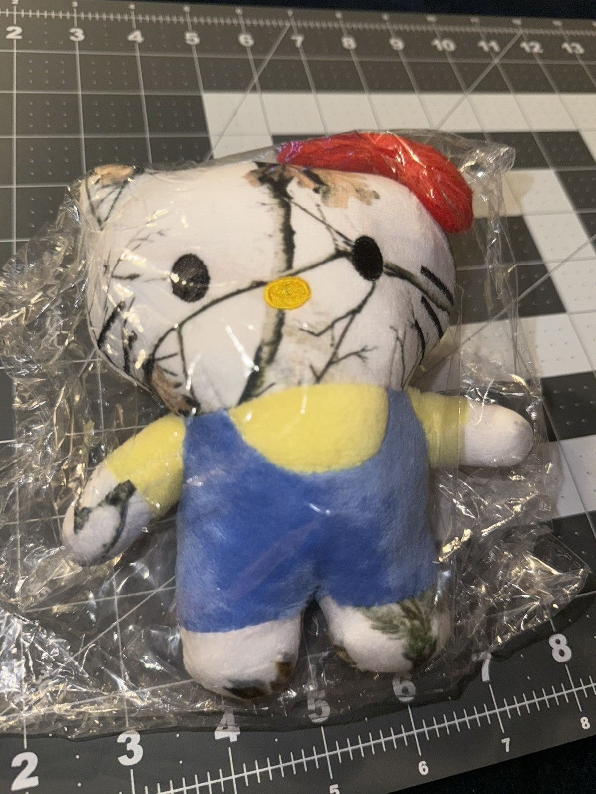 Other Asspizza Fake Tree 6’ Plush Hello Kitty Chucky Size ONE SIZE - 1 Thumbnail
