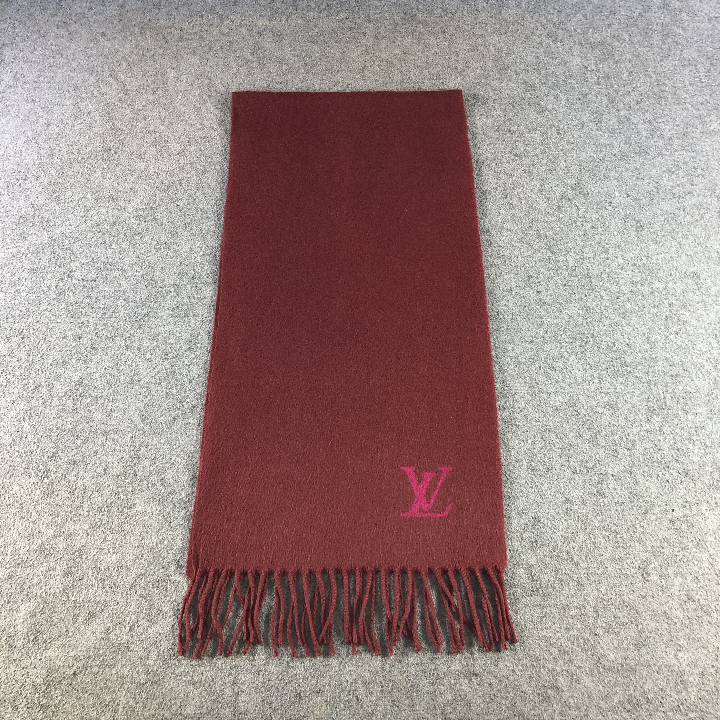 Japanese Brand Louis Vuitton Cashmere Scarf Muffler V2932 Size ONE SIZE - 3 Thumbnail