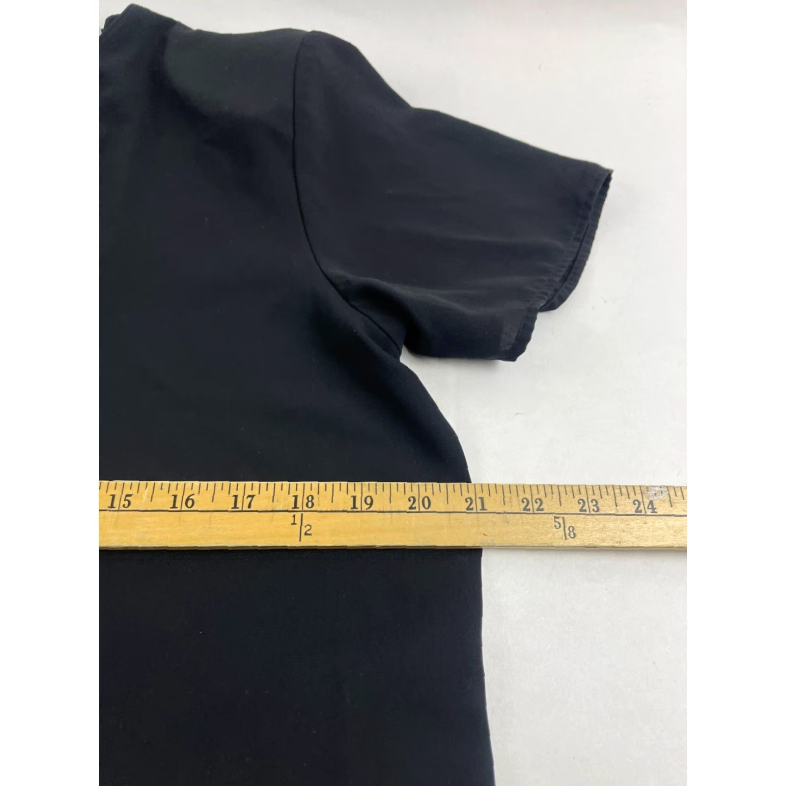Vintage Dressbarn Shirt Women M Solid Black Shoulder Pads Short Sleeve Tee Size M / US 6-8 / IT 42-44 - 3 Thumbnail