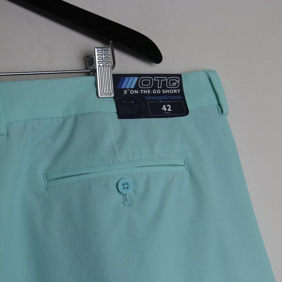 Vineyard Vines NWT Vineyard Vines 9 Inch On-The-Go Performance Shorts Size US 42 / EU 58 - 6 Thumbnail