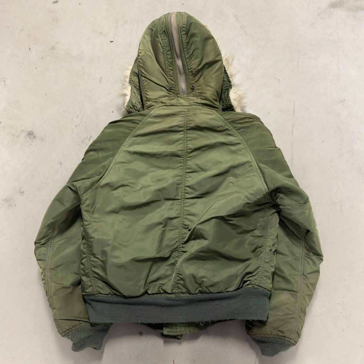 Alpha Industries Vintage 70s Alpha Industries N-2B Fur Hood Bomber Jacket Size US M / EU 48-50 / 2 - 3 Thumbnail