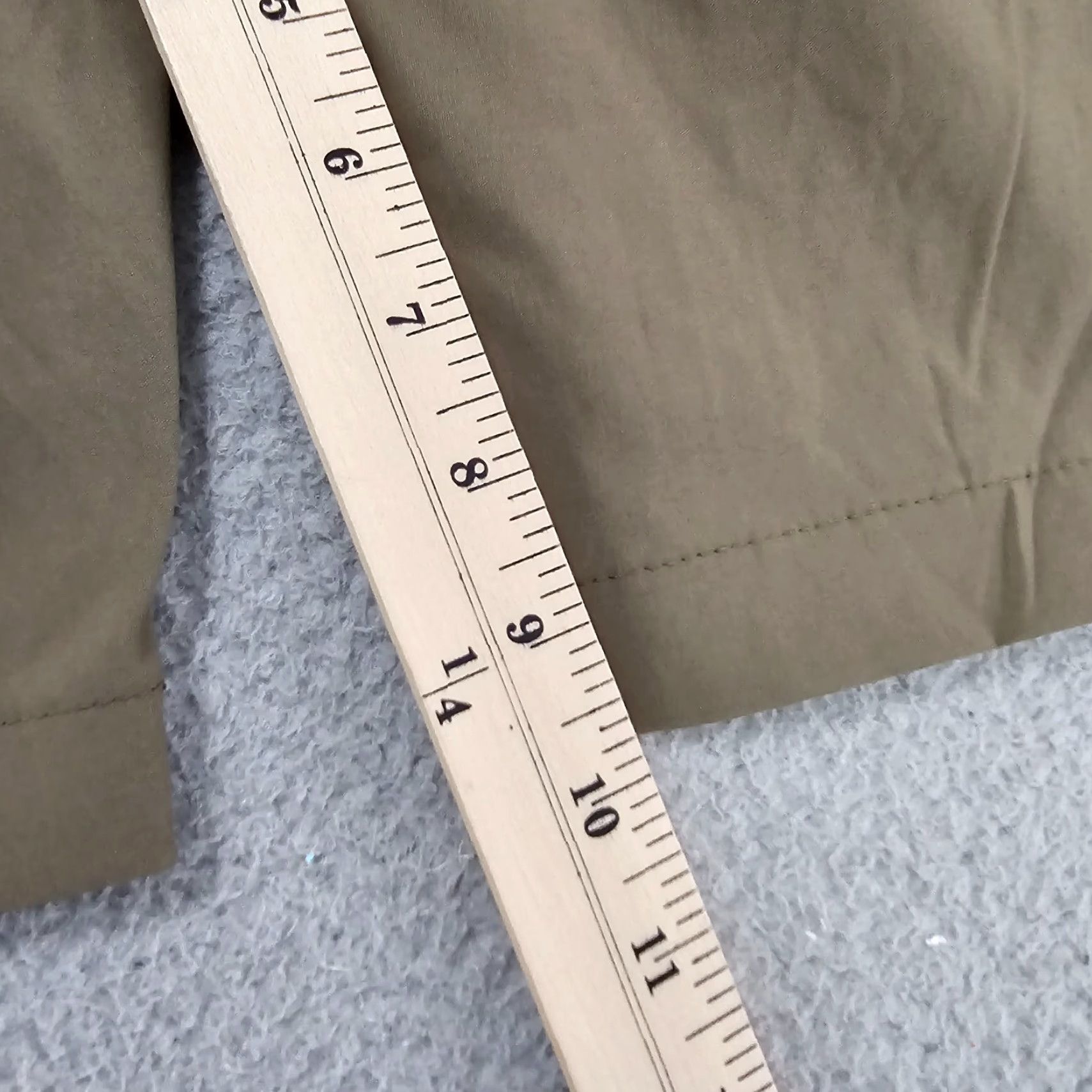 Eddie Bauer Eddie Bauer Shorts Mens 42 Olive Tech Lightweight Outdoor Stretch Cargo Chinos Size US 42 / EU 58 - 7 Thumbnail