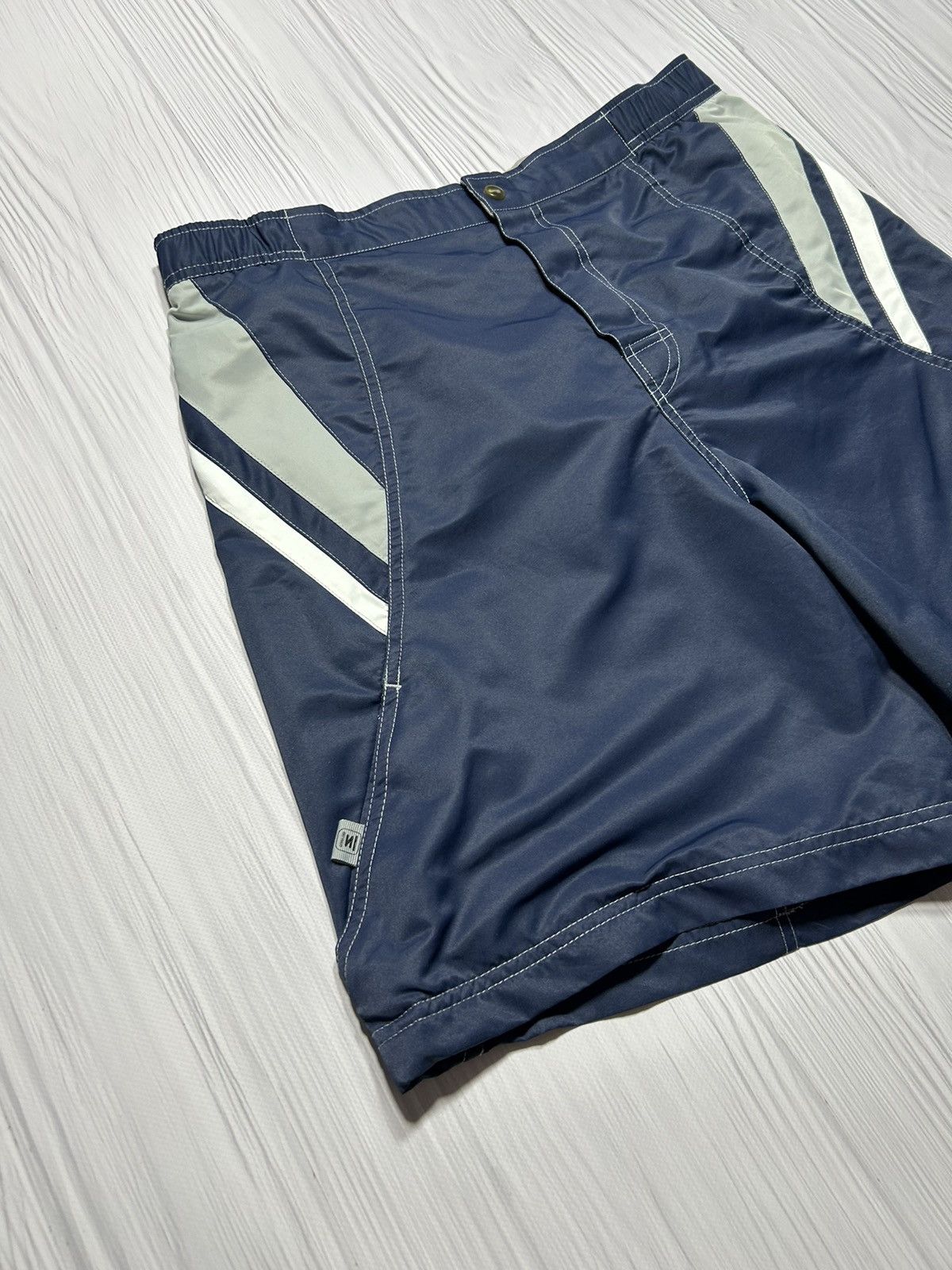 Vintage Vintage Y2K Nike Shox Shorts Size Xl Rare Size US 36 / EU 52 - 4 Thumbnail