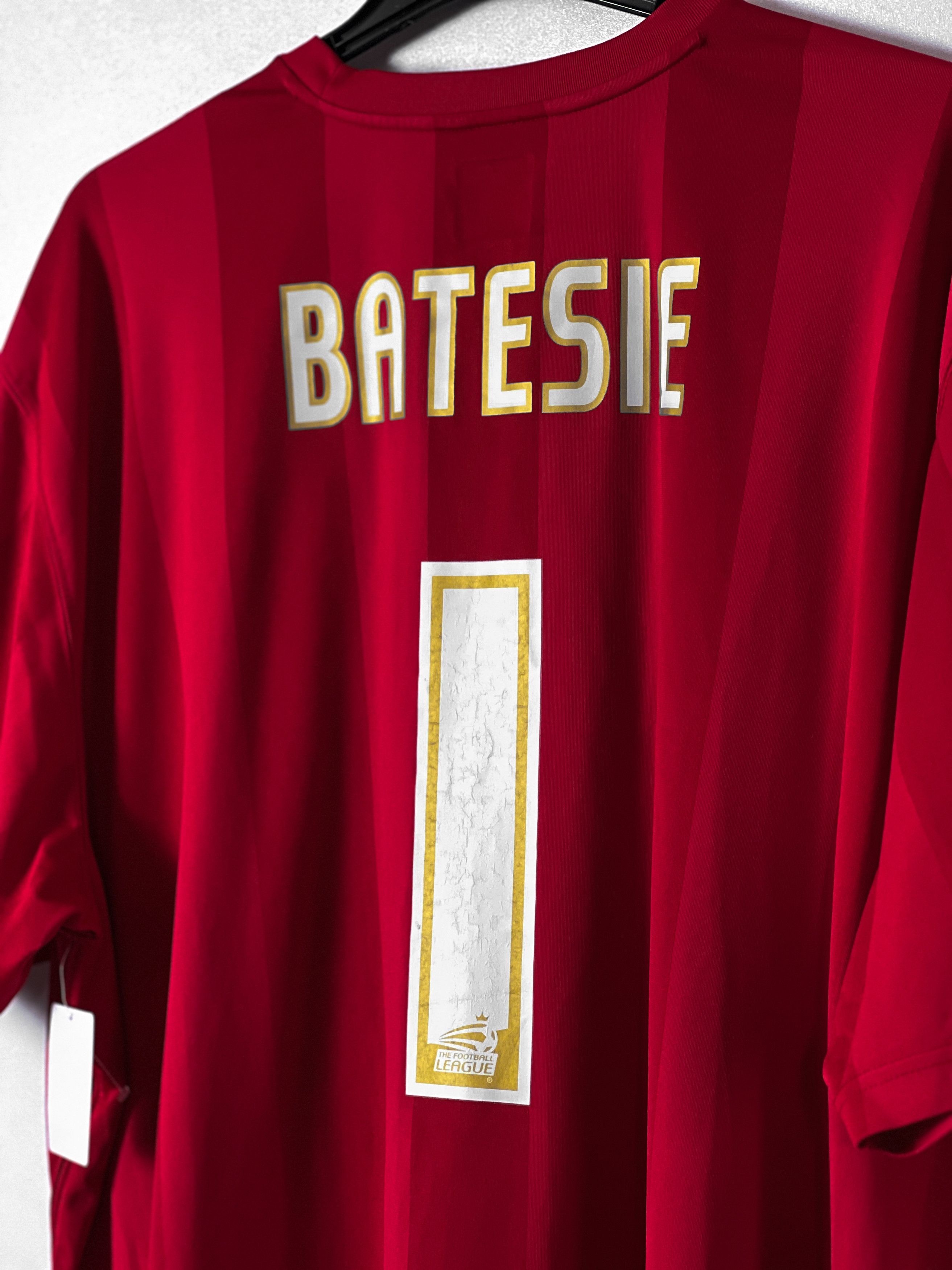 Umbro Umbro x Nottingham Forest F.C. Custom Name T-Shirt (2011–12) Size US XXL / EU 58 / 5 - 12 Thumbnail