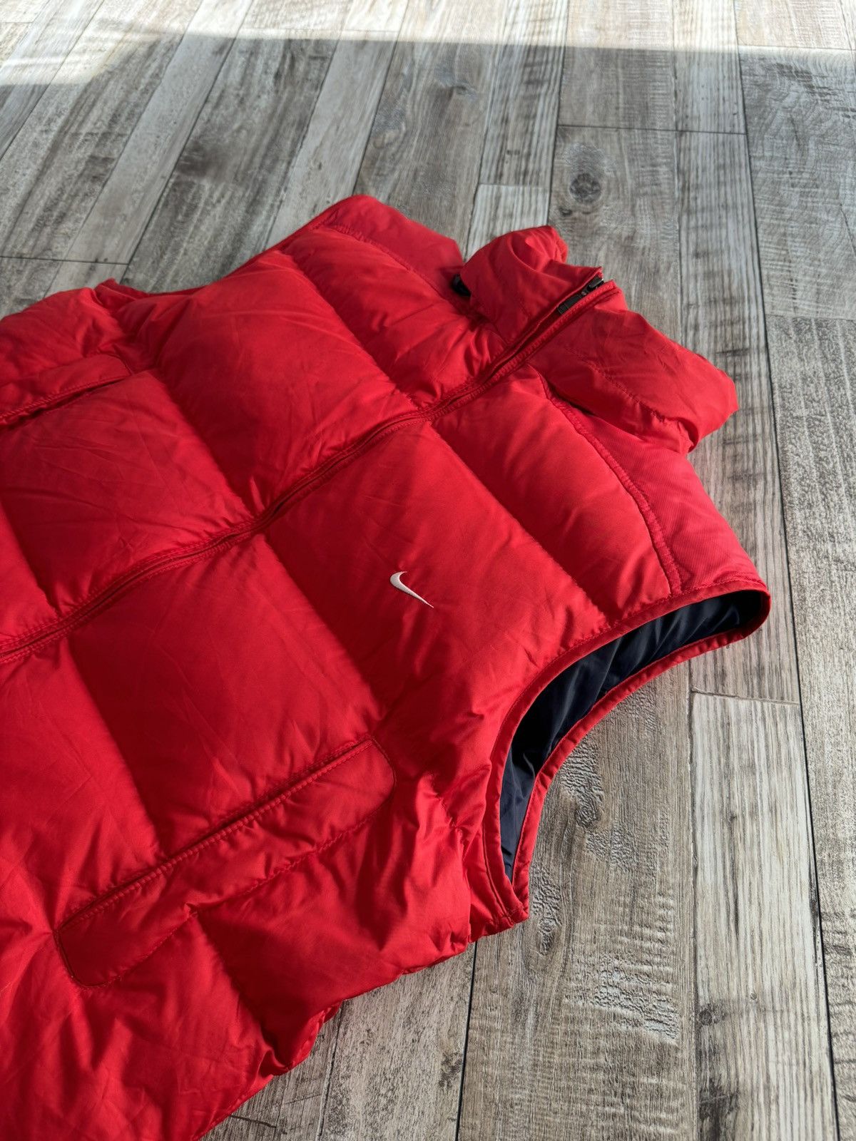 Nike × Vintage Nike red vintage vest Size US L / EU 52-54 / 3 - 7 Thumbnail