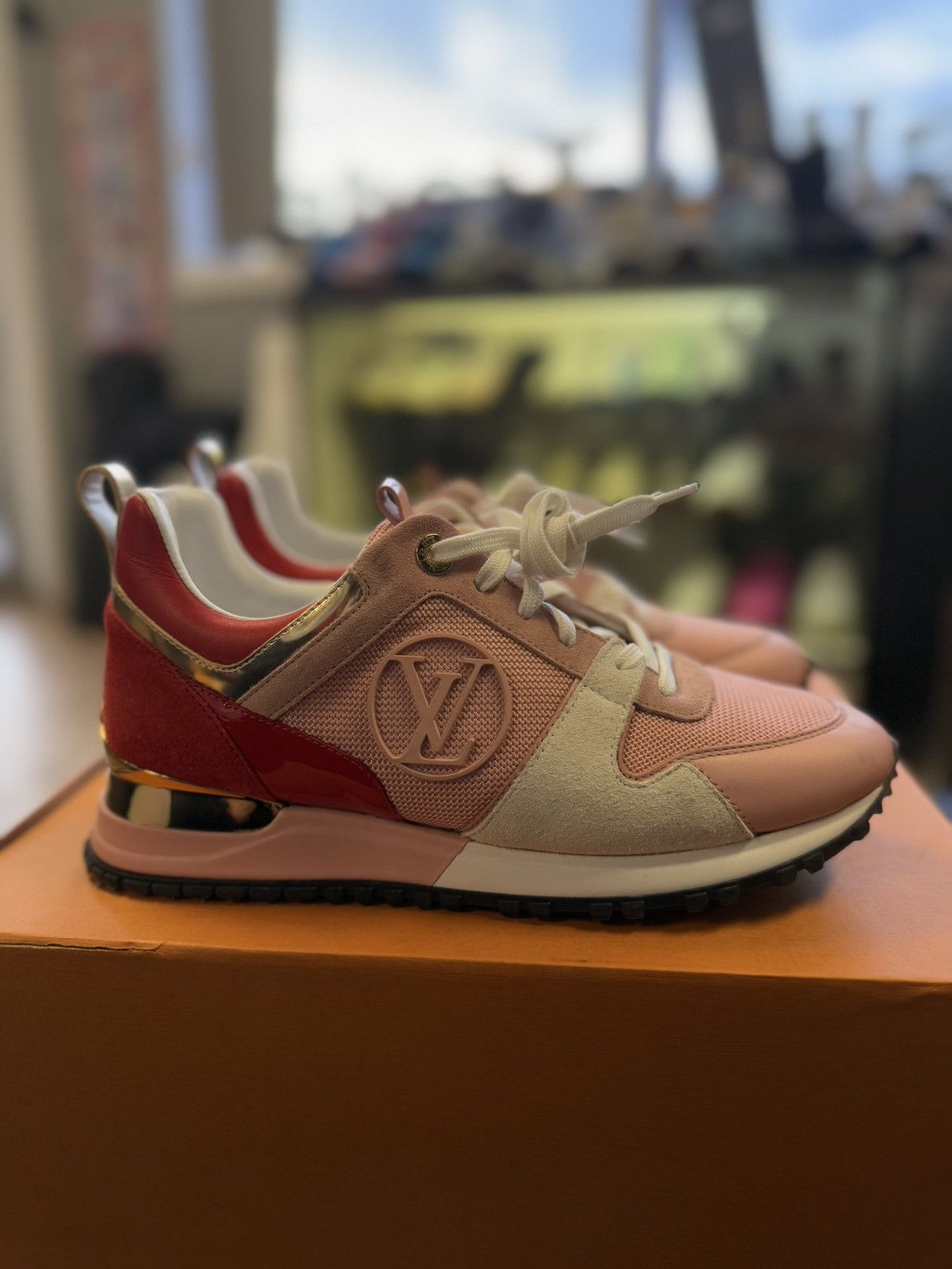 Louis Vuitton Louis Vuitton Women’s Pink Low Top Sneakers 38/8US Size US 8 / IT 38 - 3 Thumbnail