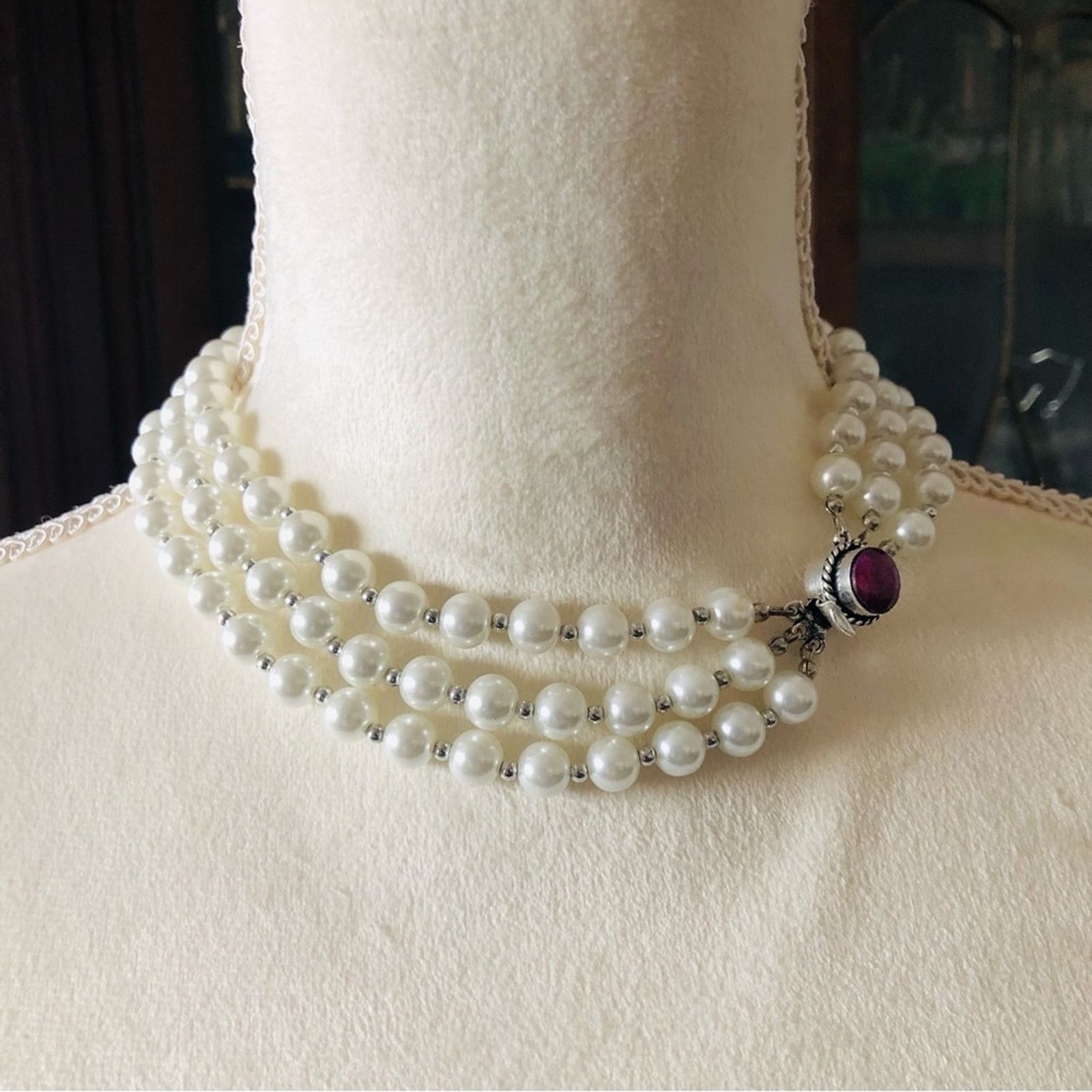 Handmade Handcrafted triple strand Pearl genuine ruby necklace Size ONE SIZE - 3 Thumbnail