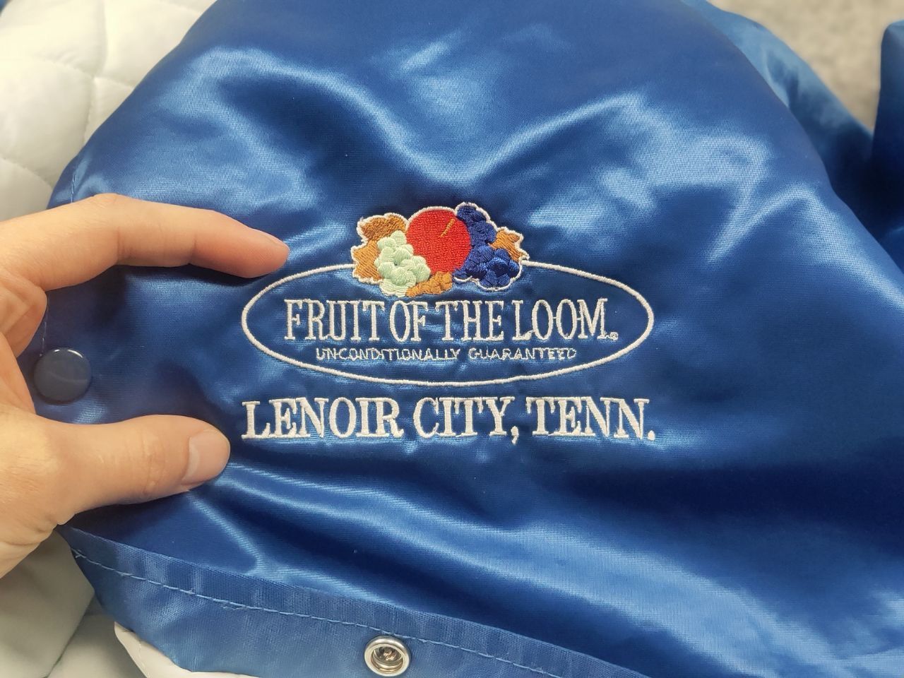 Fruit Of The Loom Vintage 80's Delta Logo Fruit Of The Loom Bomber Jacket Size US XL / EU 56 / 4 - 10 Thumbnail